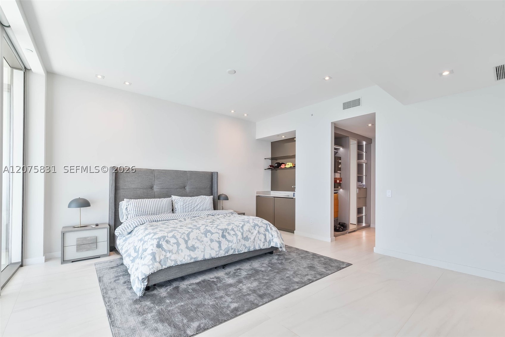 18975 Collins Ave #5403 Sunny Isles Beach, FL 33160