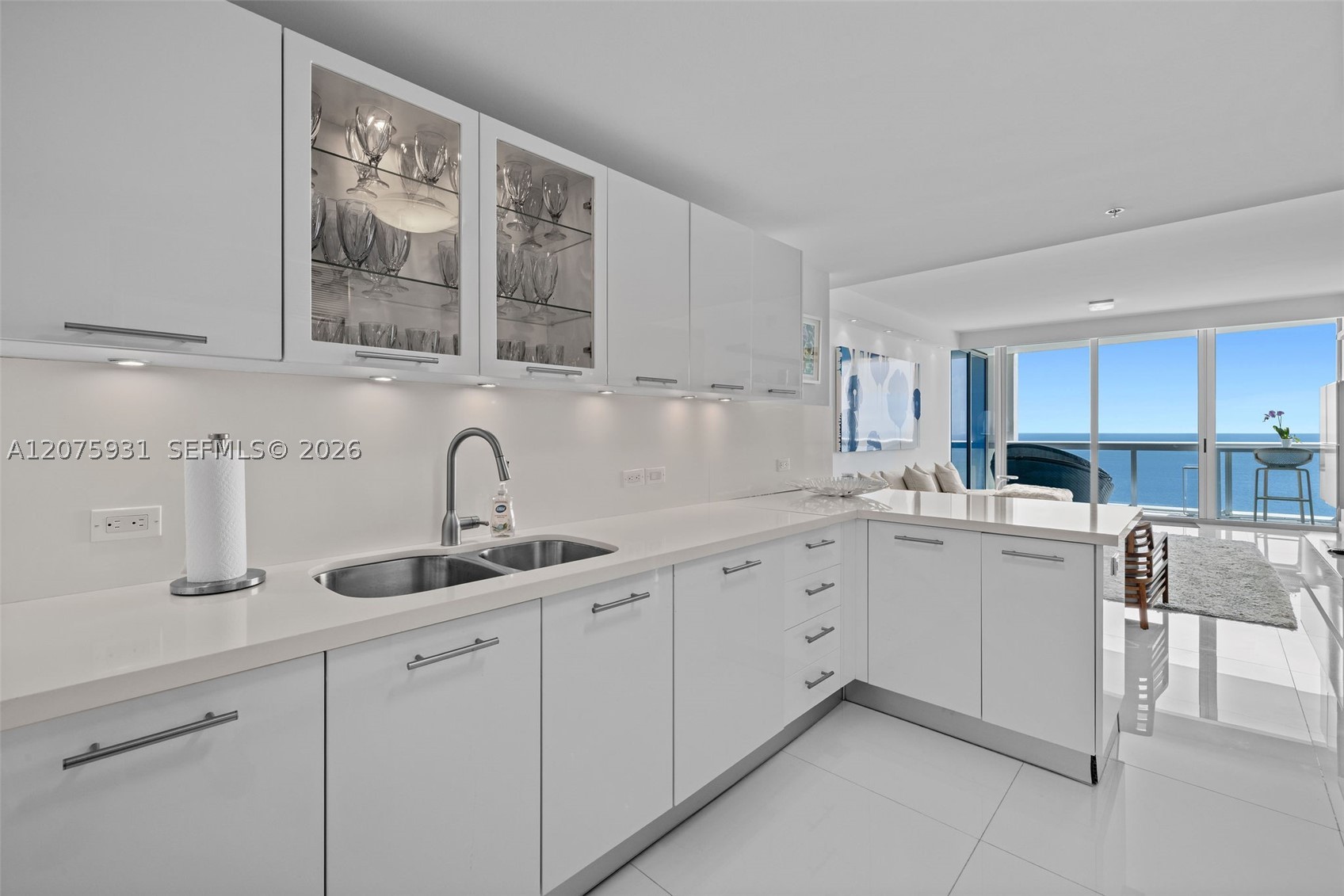 6899 Collins Ave #1602 Miami Beach, FL 33141