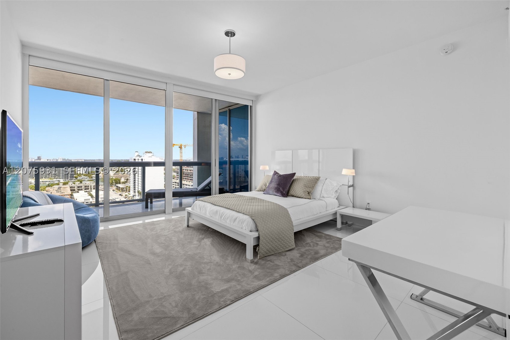 6899 Collins Ave #1602 Miami Beach, FL 33141