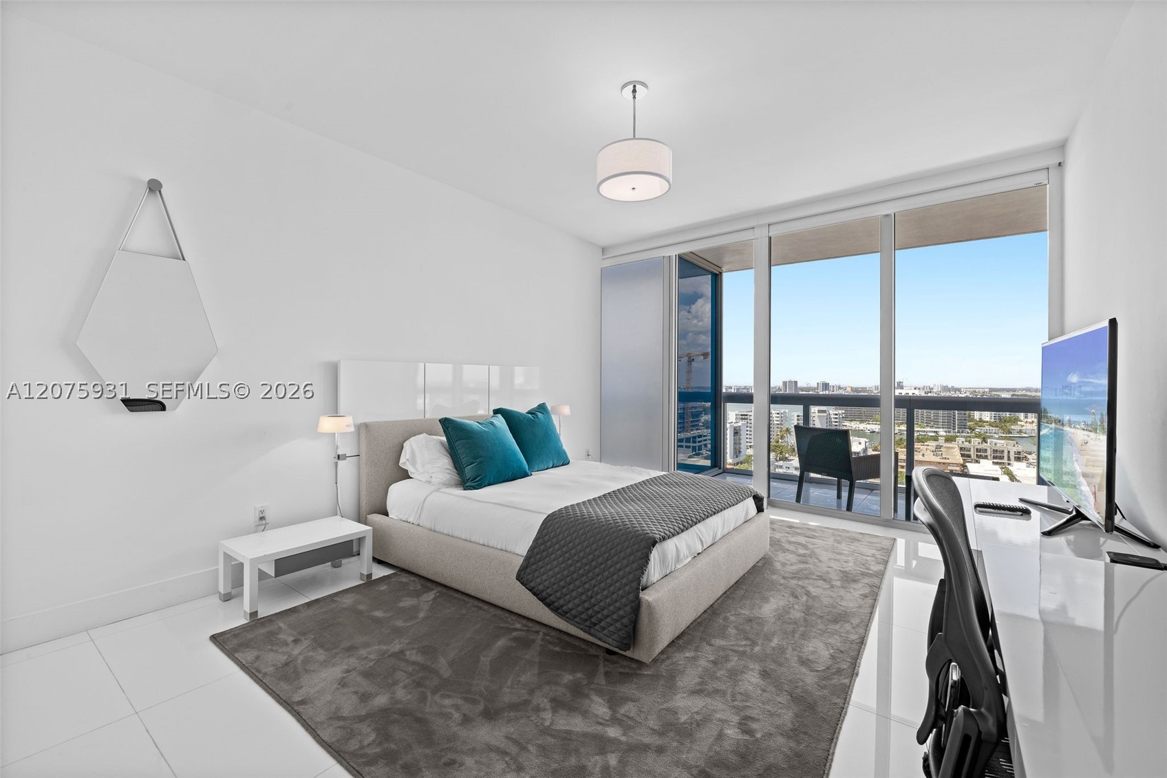6899 Collins Ave #1602 Miami Beach, FL 33141