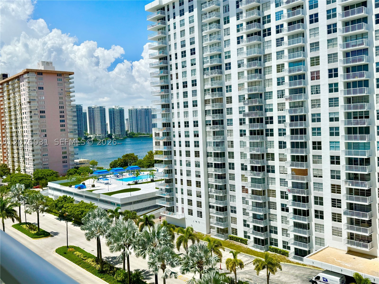 image Winston Towers 3004