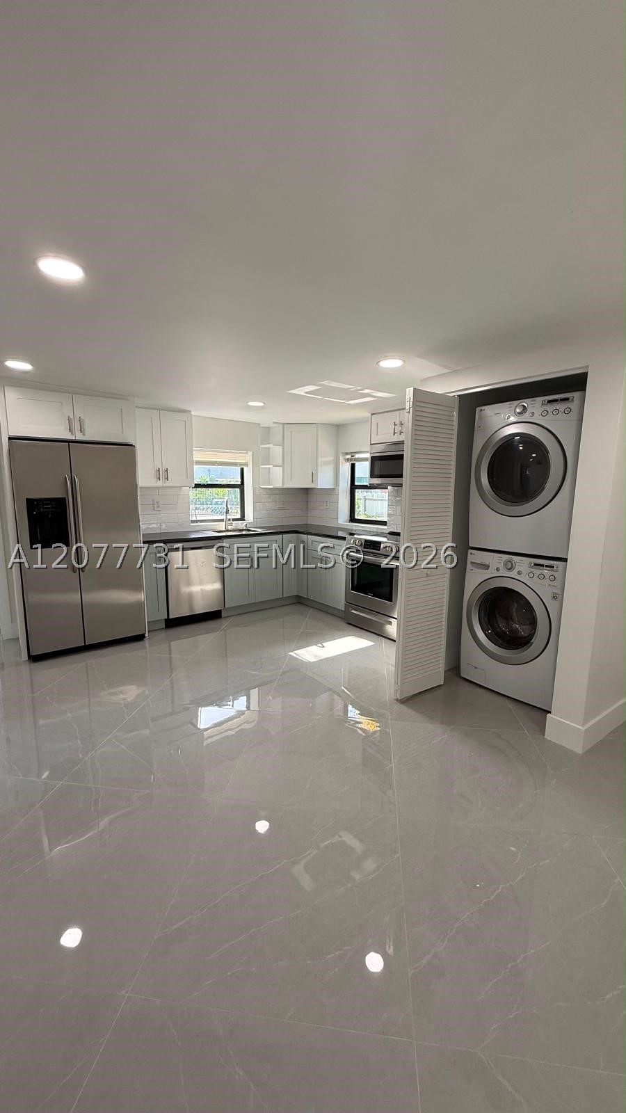 305 NE 58th Ter