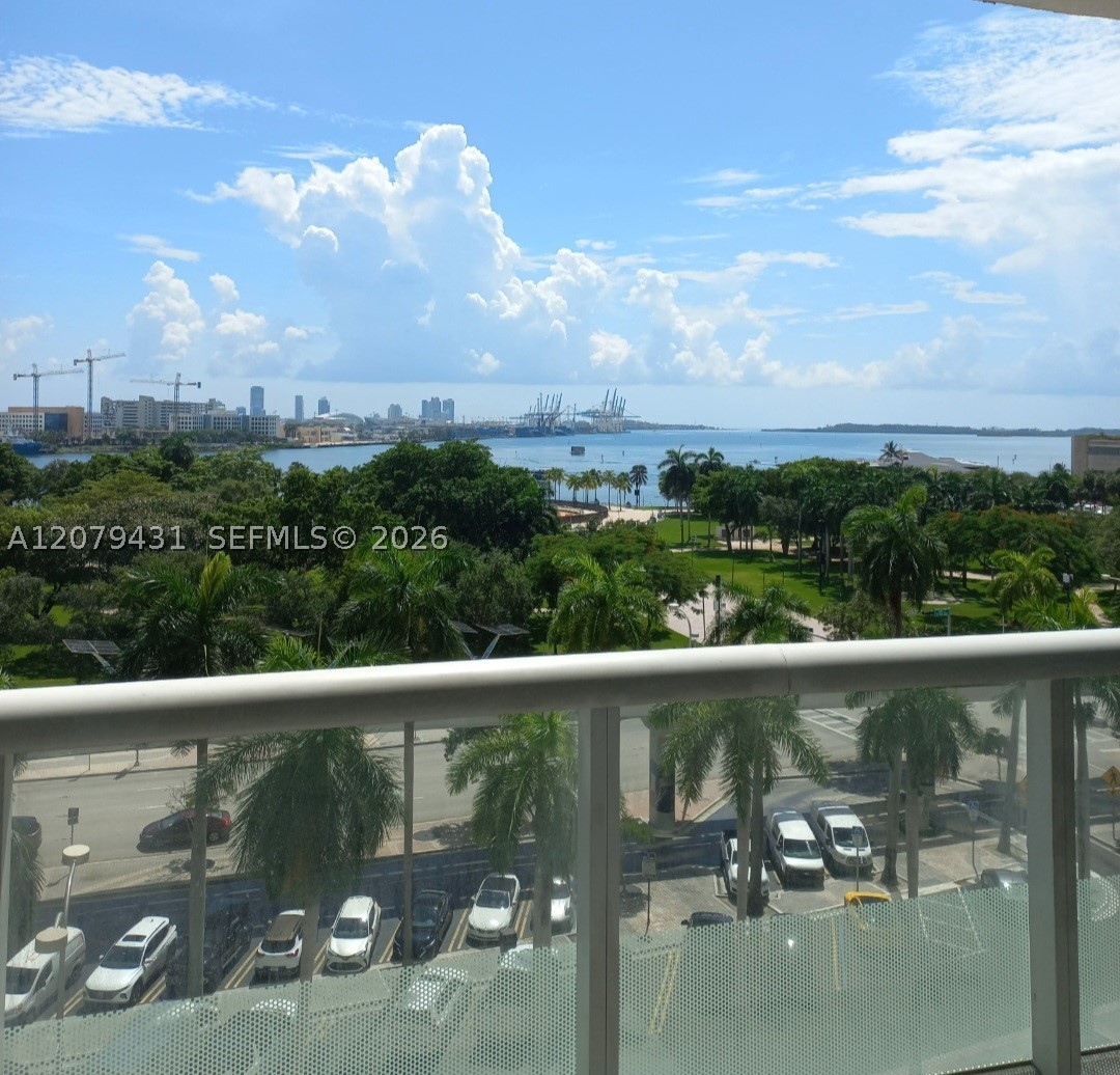 image 50 Biscayne26