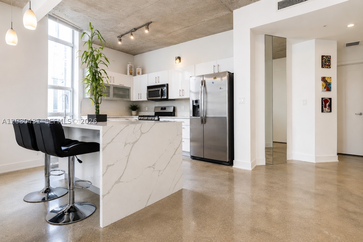 image Loft Downtown I3