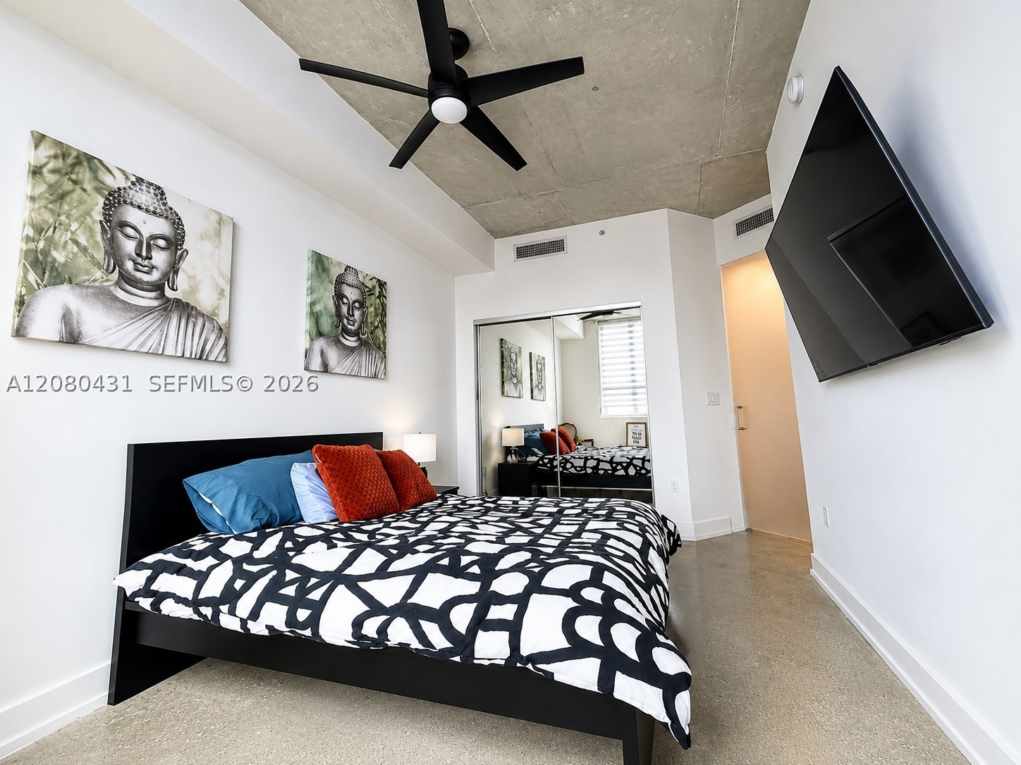 image Loft Downtown I6