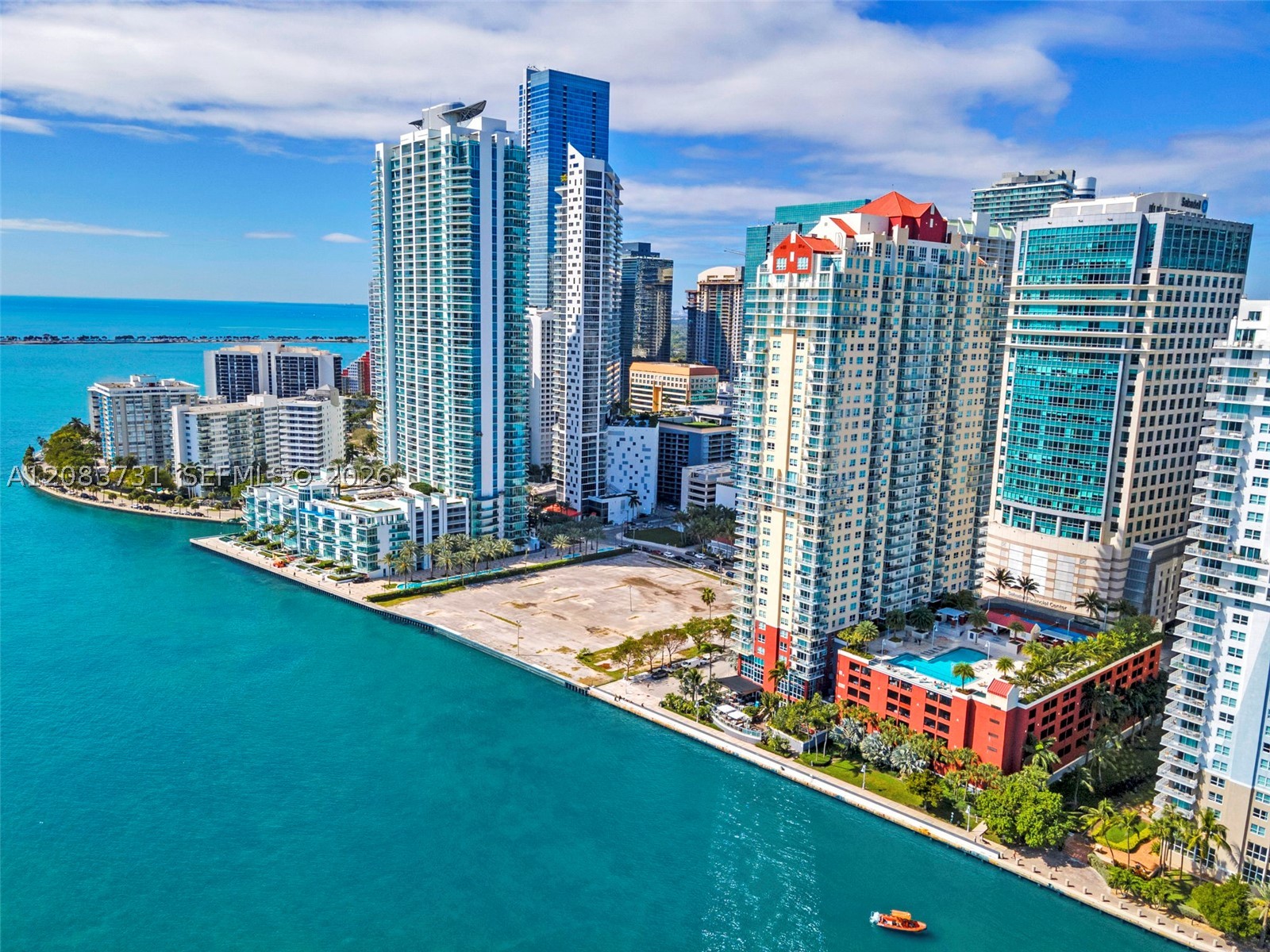 image The Mark on Brickell35
