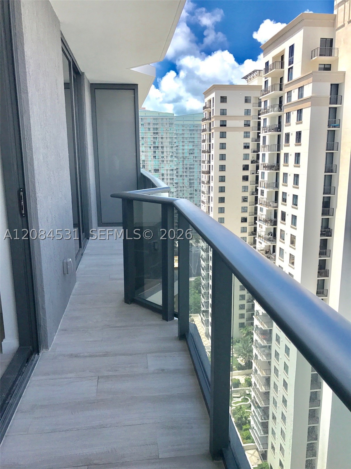 image Brickell Heights West11