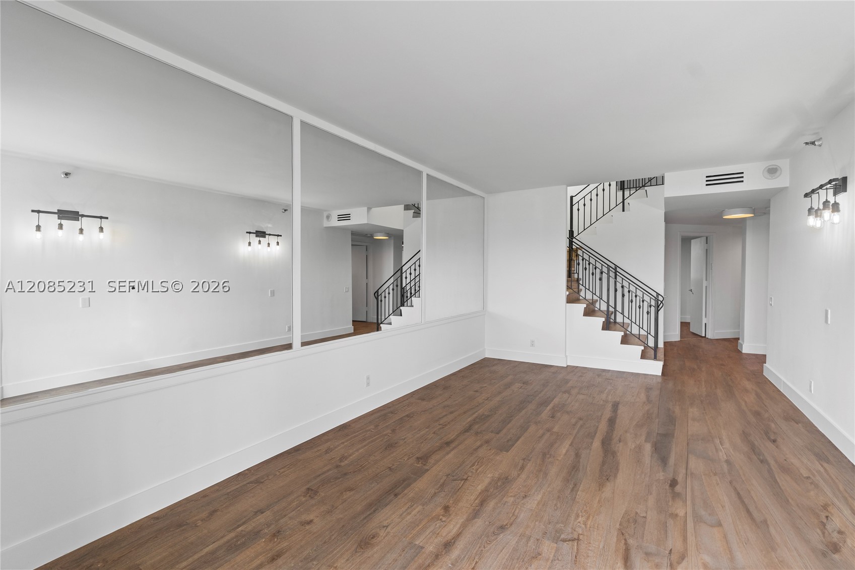 image One Island Place I24