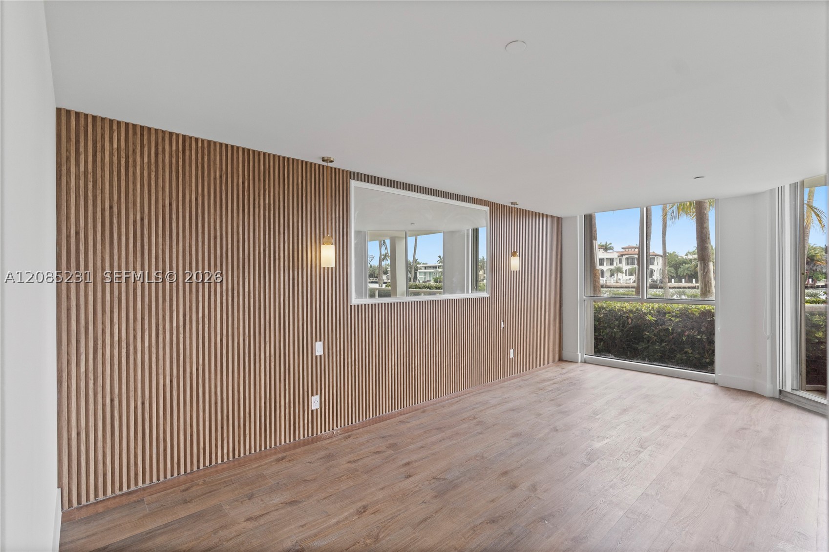 image One Island Place I26