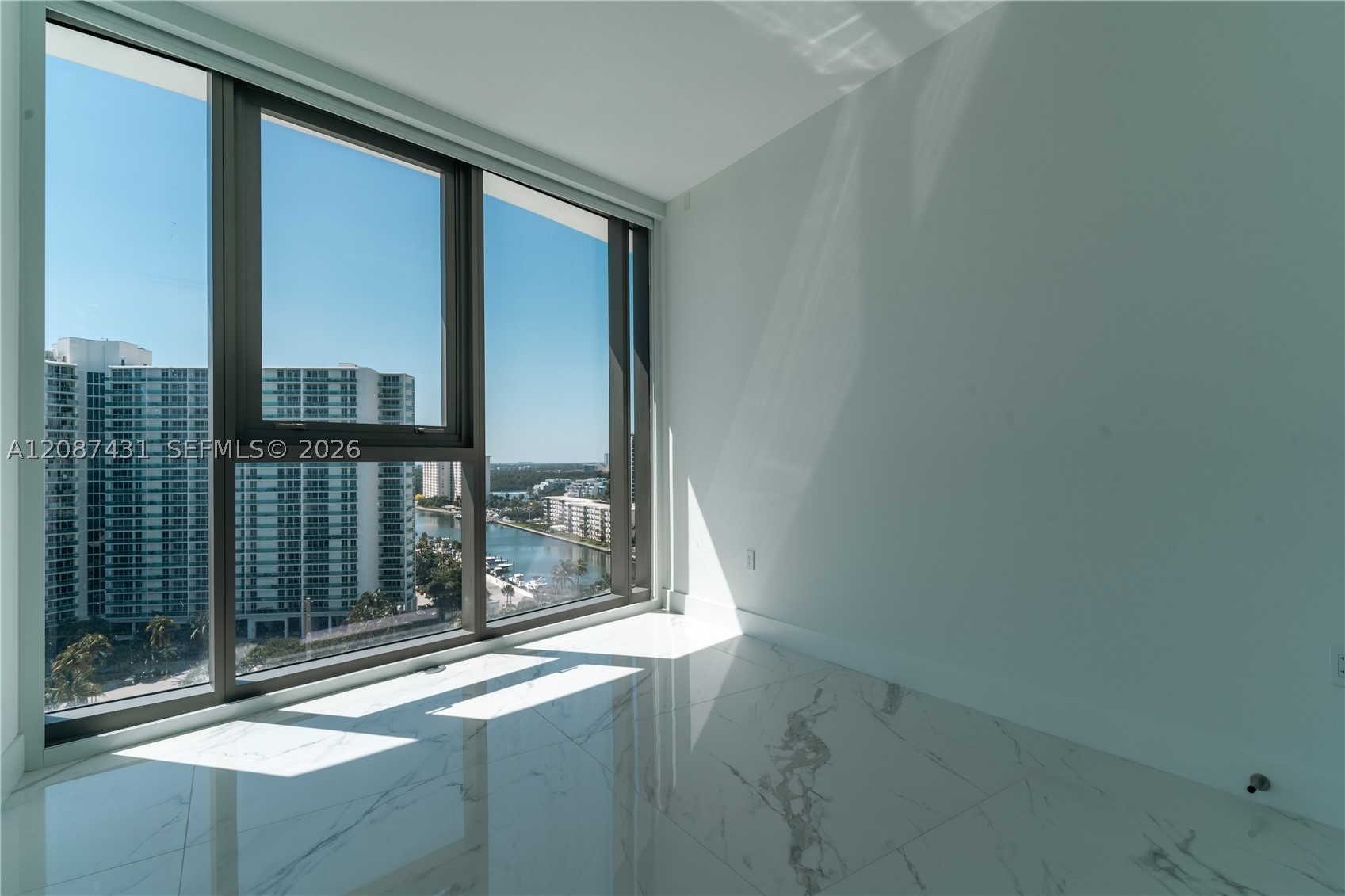 image Ritz-Carlton Sunny Isles Beach27