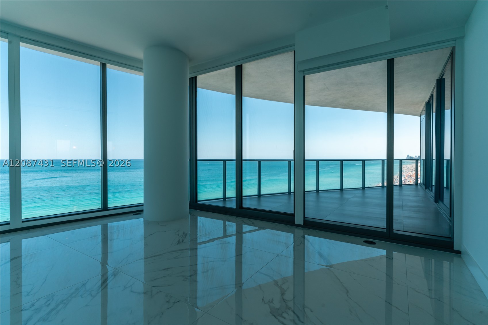 image Ritz-Carlton Sunny Isles Beach2