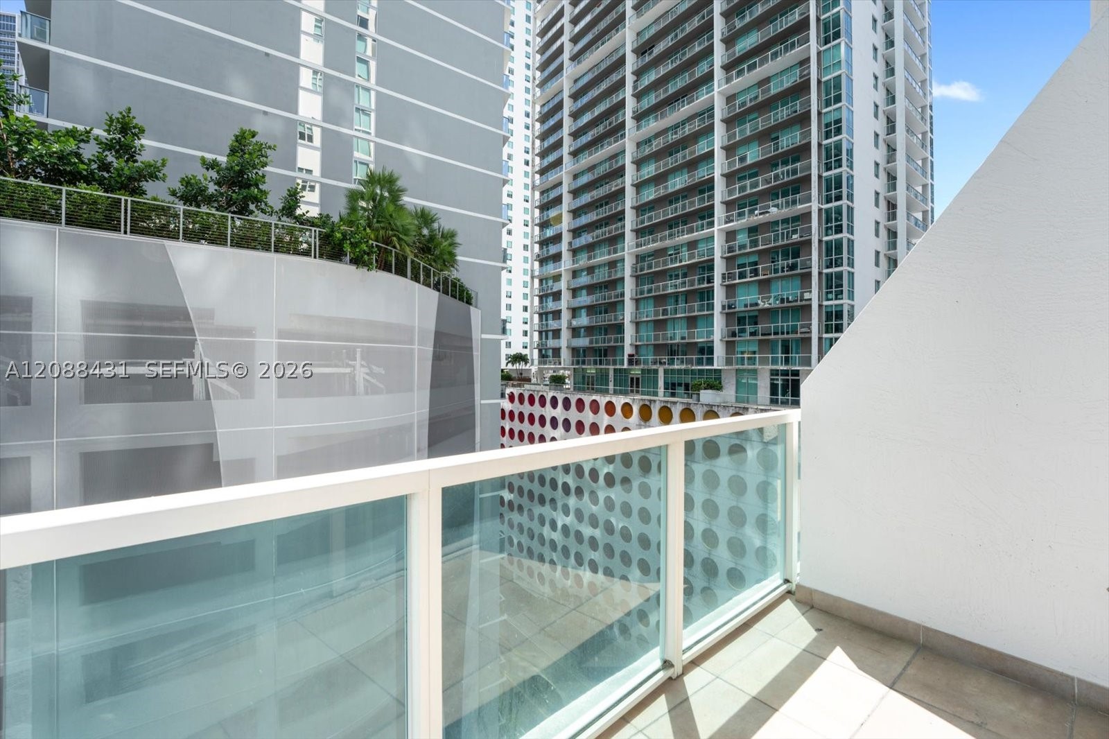 image Brickell on the River South20