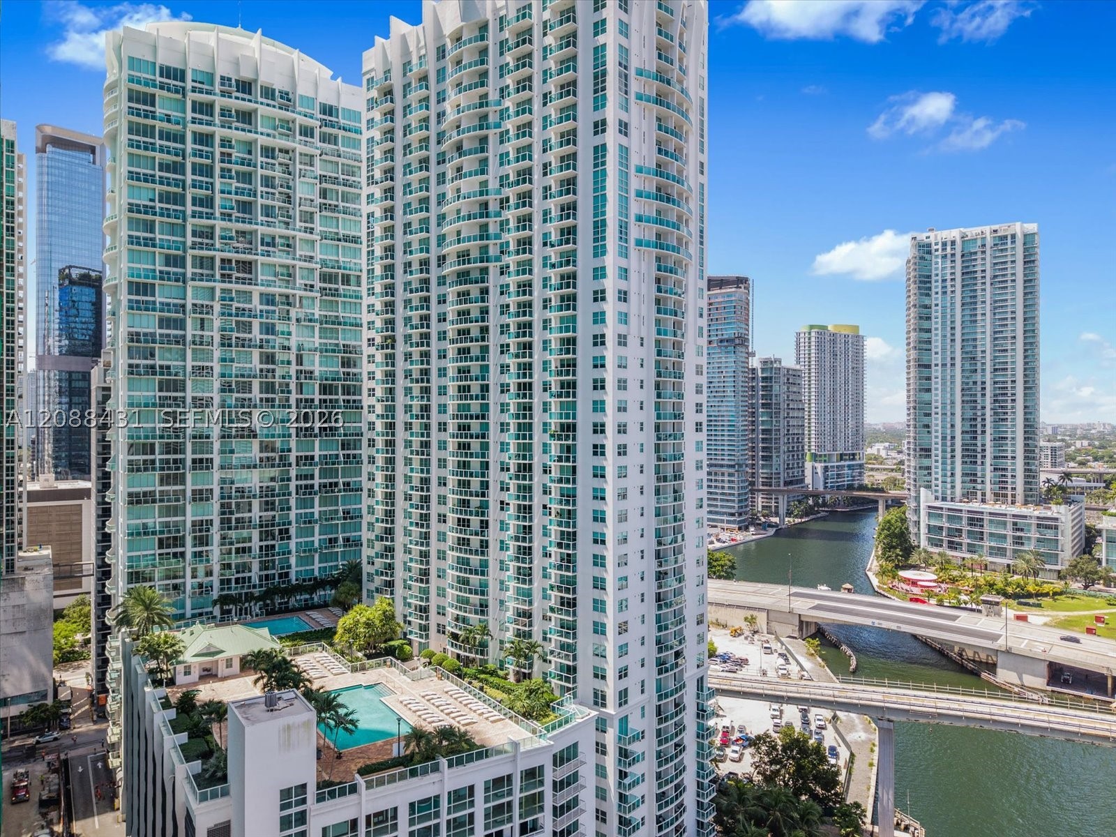 image Brickell on the River South25