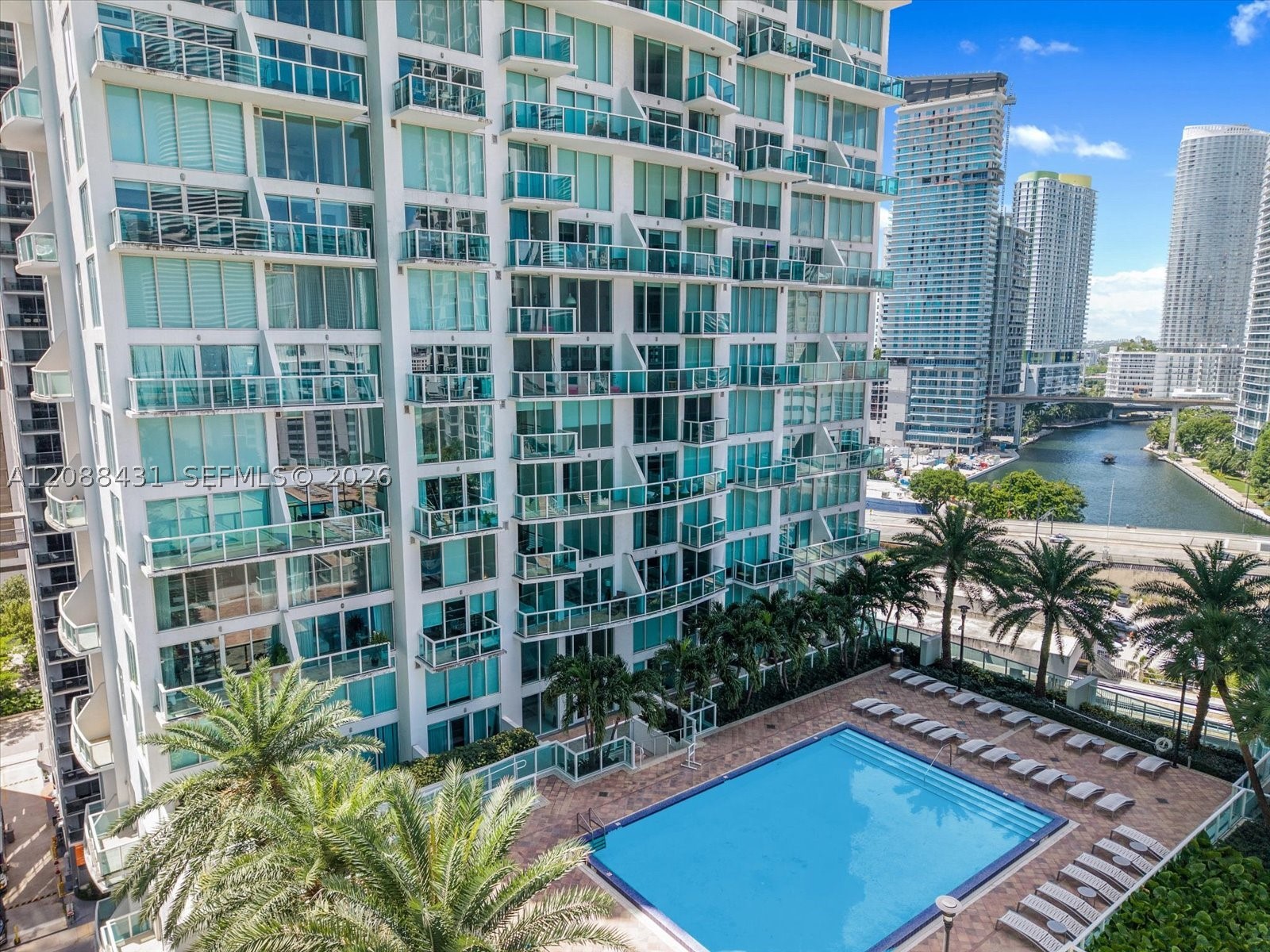 image Brickell on the River South27