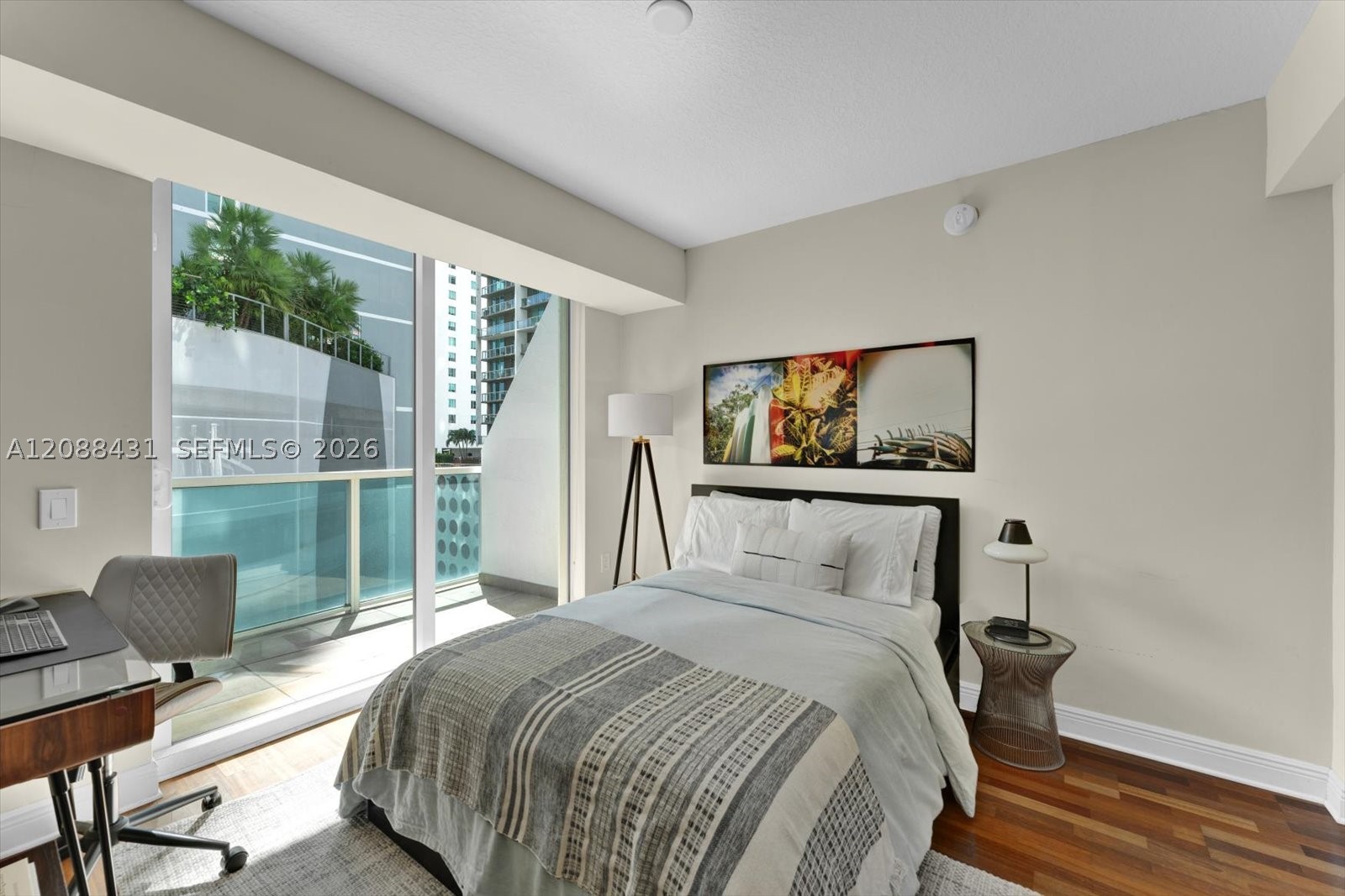image Brickell on the River South8