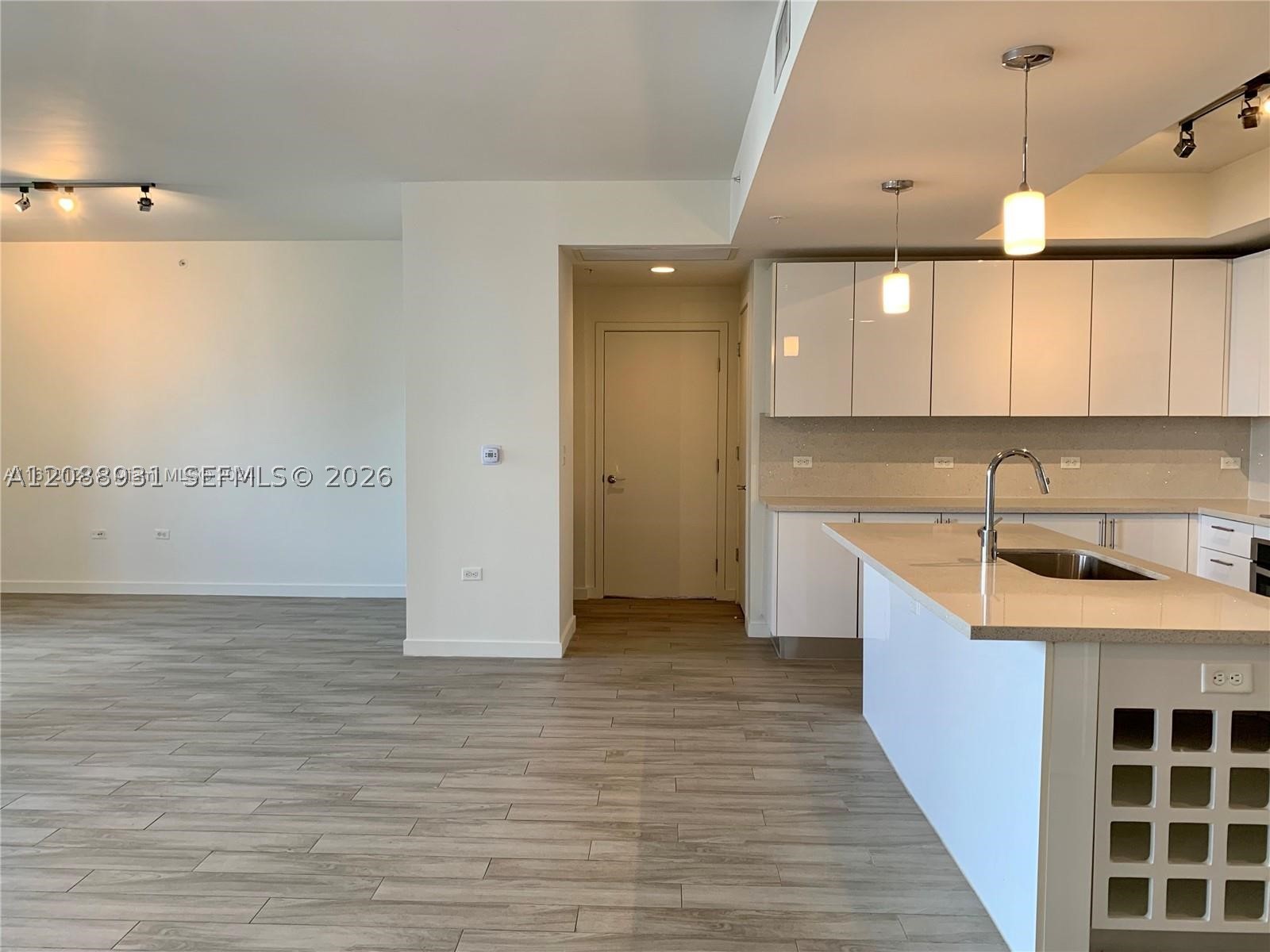 image Nine at Mary Brickell Village9