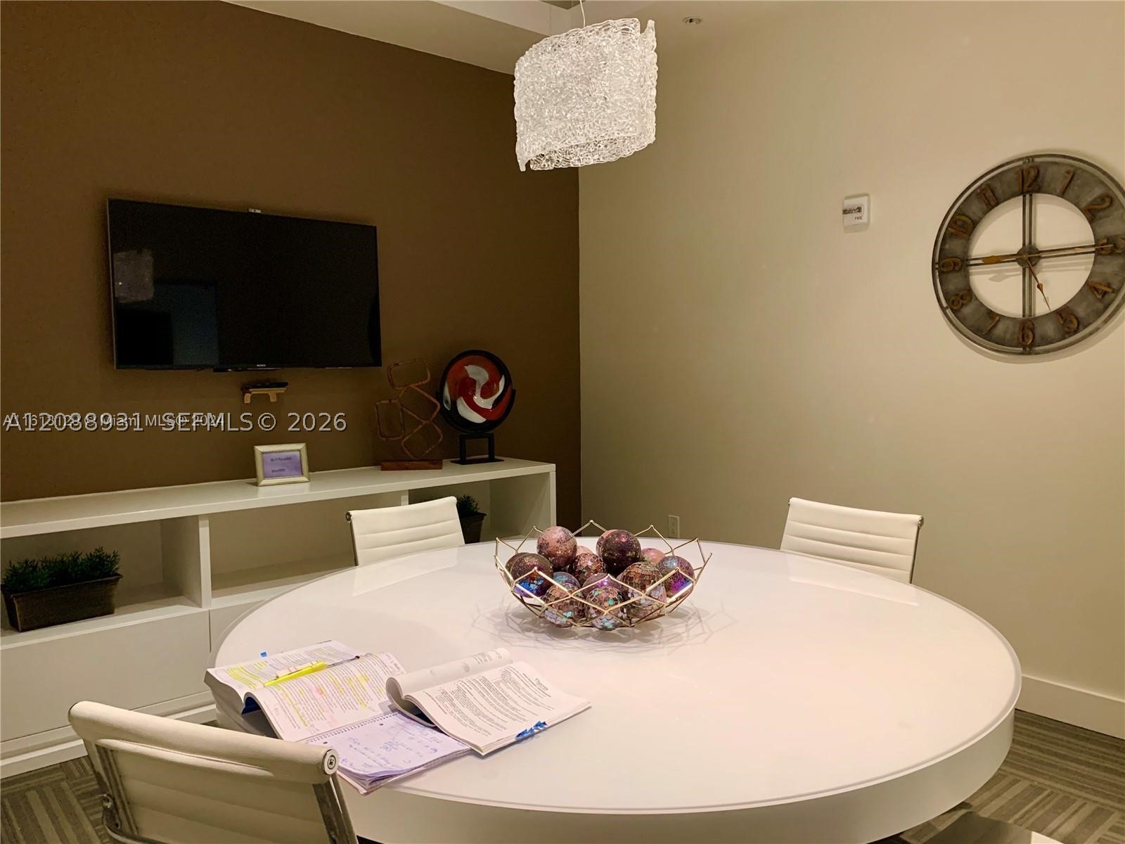 image Nine at Mary Brickell Village21
