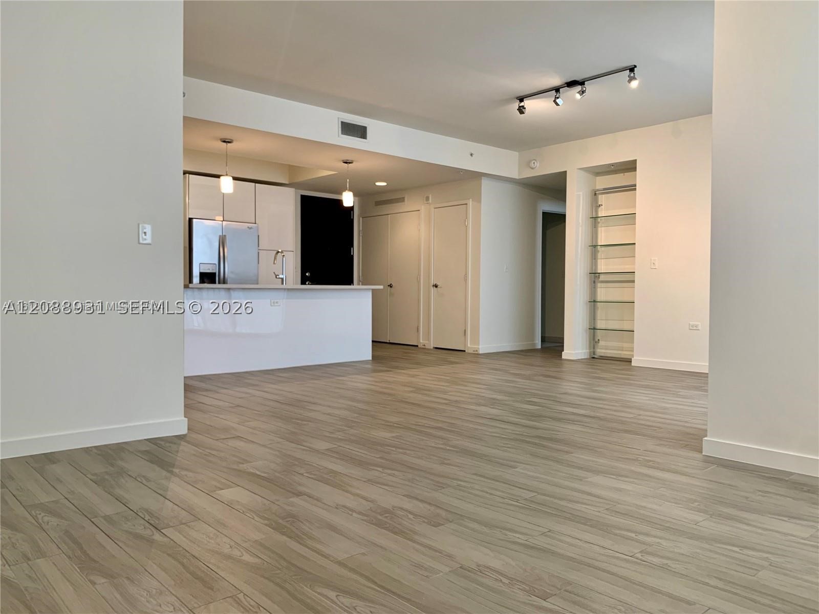 image Nine at Mary Brickell Village8