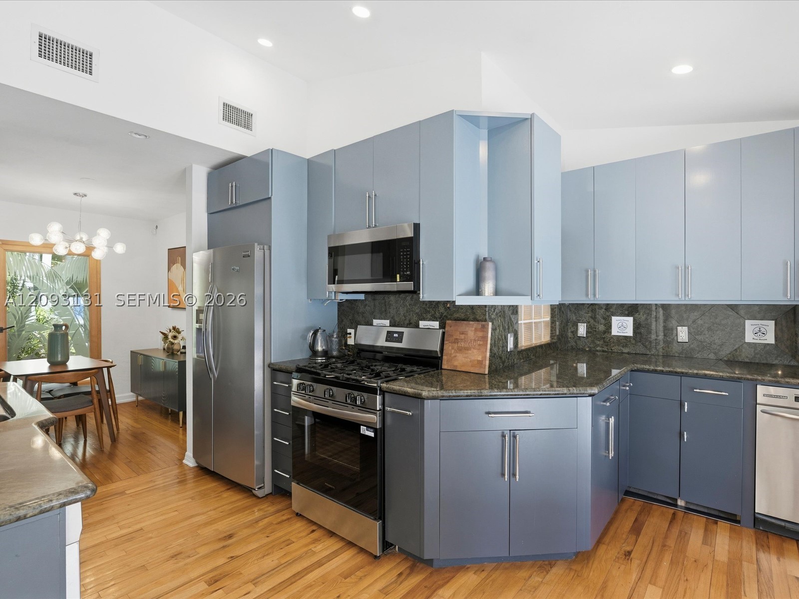 440 Victoria Ter Fort Lauderdale, FL 33301