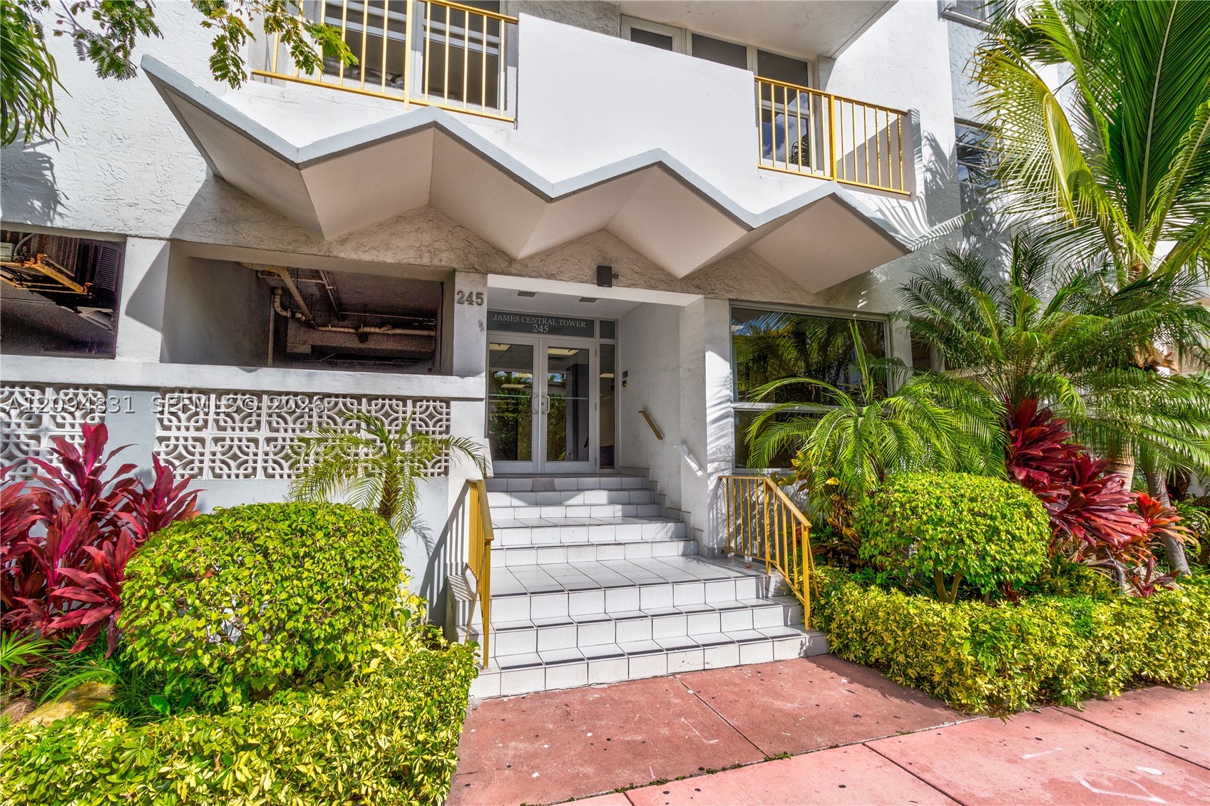 245 18th St #1103 Miami Beach, FL 33139