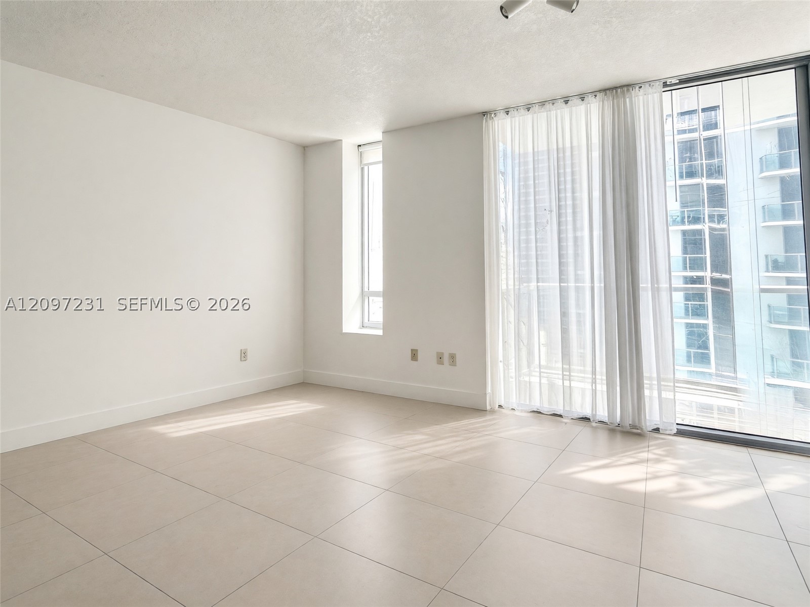 image 1060 Brickell - 10501