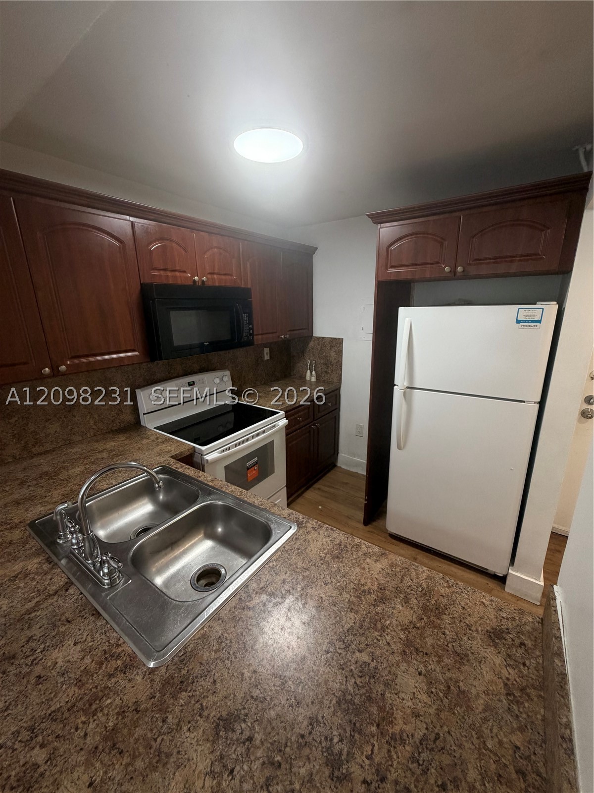 16465 NE 22nd Ave #412