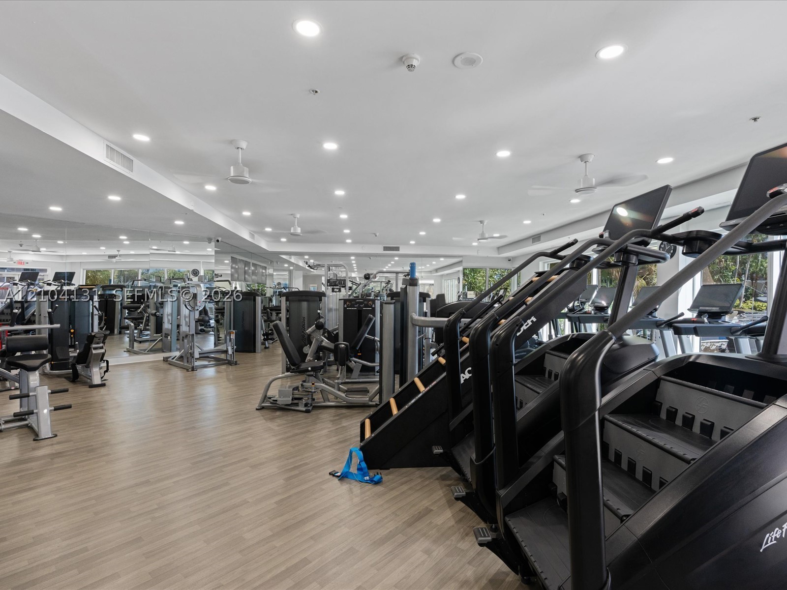 3340 NE 190th St #602 Aventura, FL 33180