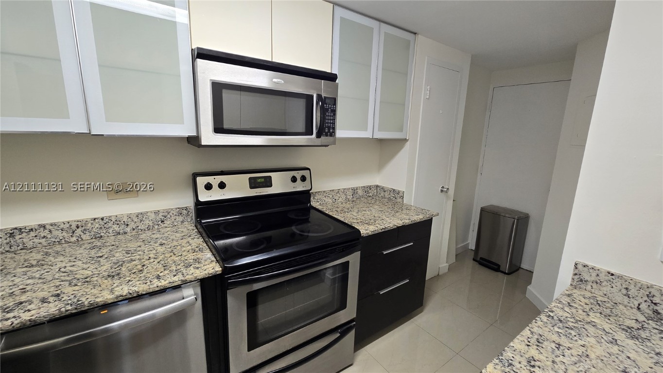 999 Brickell Bay Dr #2006