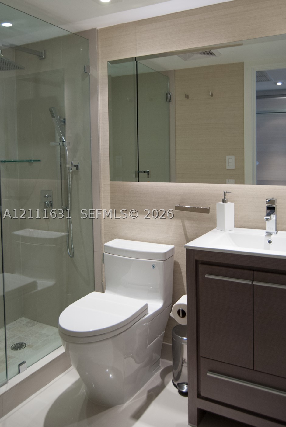 image Harbour House11