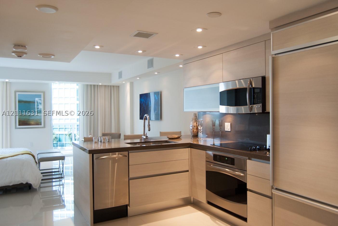 image Harbour House7