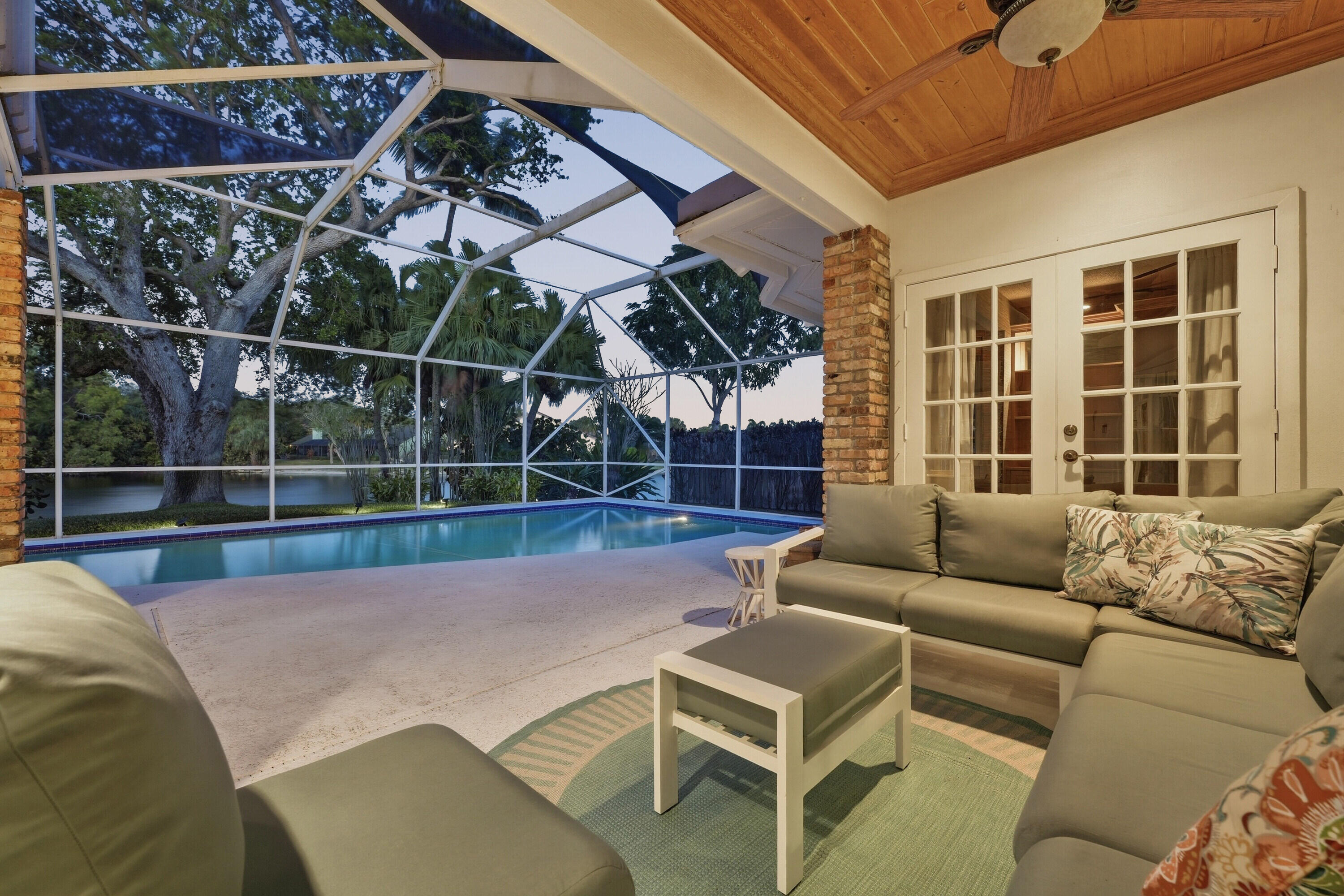 12886 La Rochelle Palm Beach Gardens, FL 33410