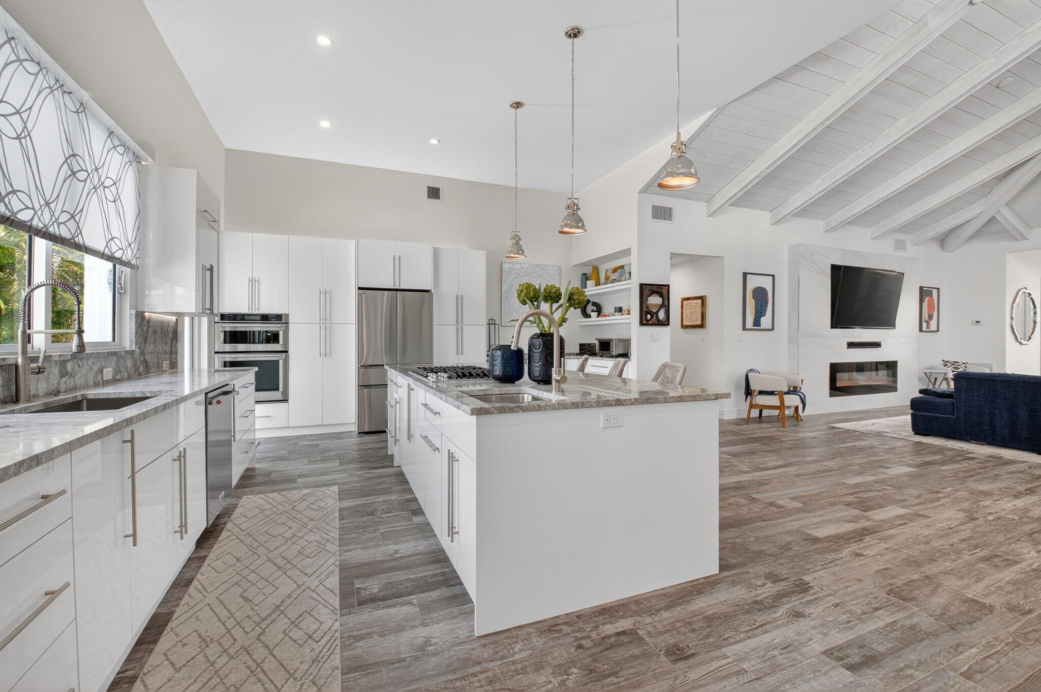 4869 Pineview Delray Beach, FL 33445