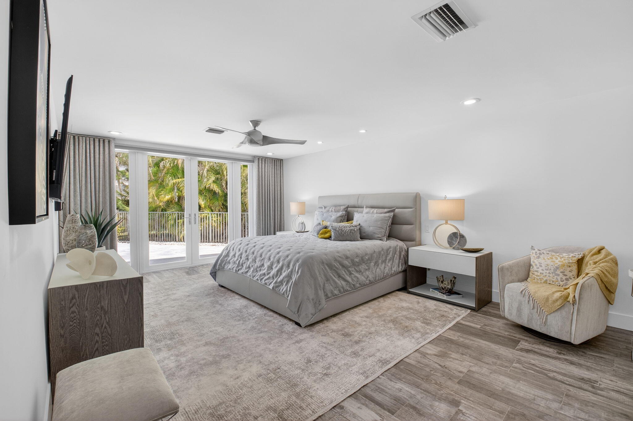 4869 Pineview Delray Beach, FL 33445