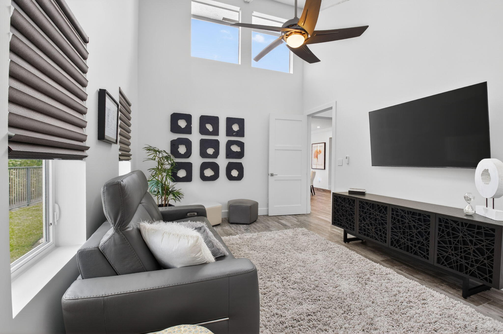 4869 Pineview Delray Beach, FL 33445