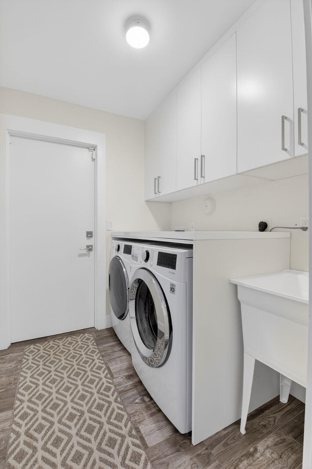 4869 Pineview Delray Beach, FL 33445