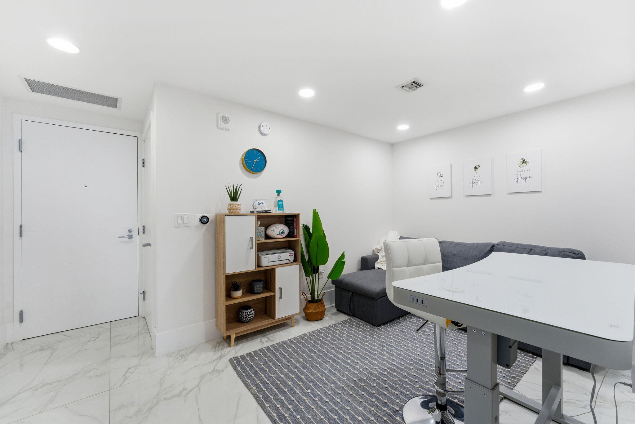 16385 Biscayne #2516 North Miami Beach, FL 33160