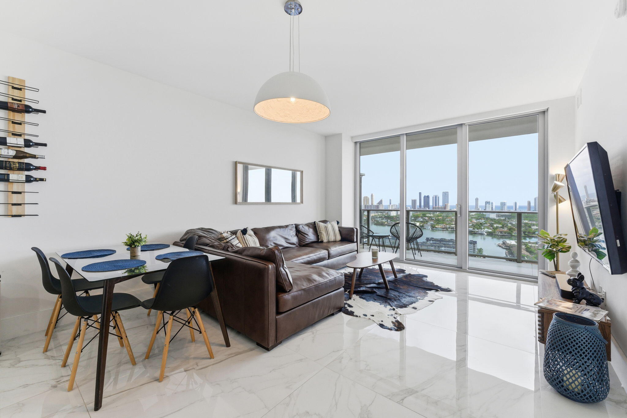 16385 Biscayne #2516 North Miami Beach, FL 33160