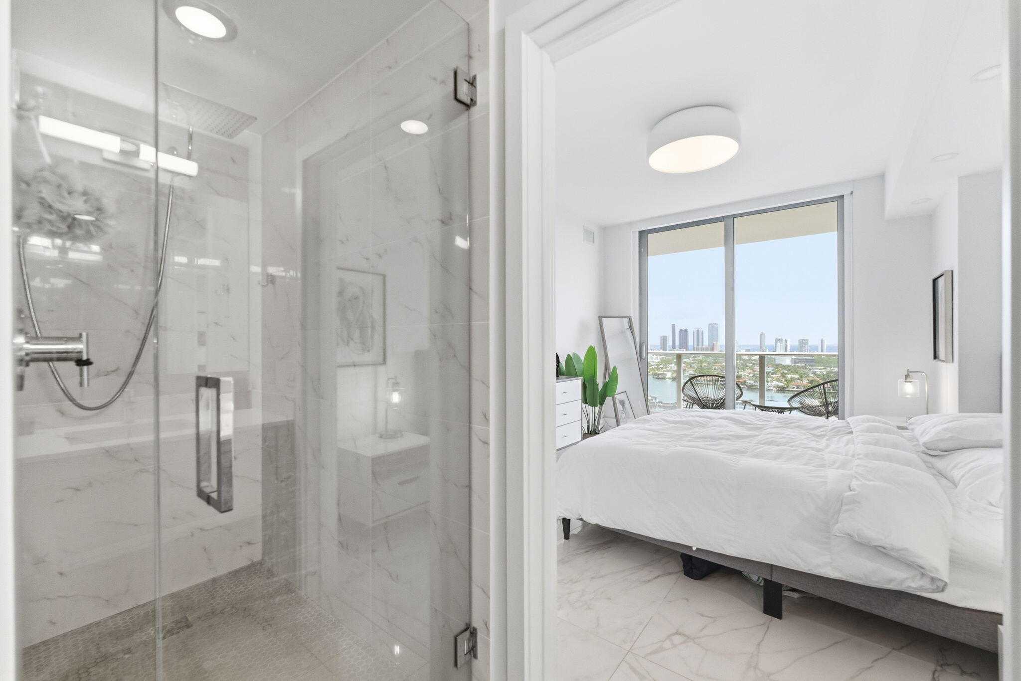 16385 Biscayne #2516 North Miami Beach, FL 33160