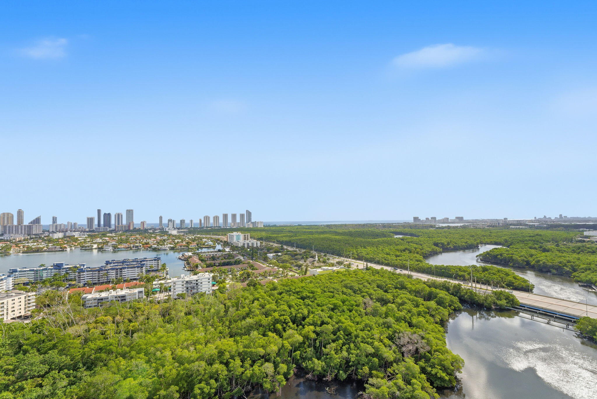 16385 Biscayne #2516 North Miami Beach, FL 33160