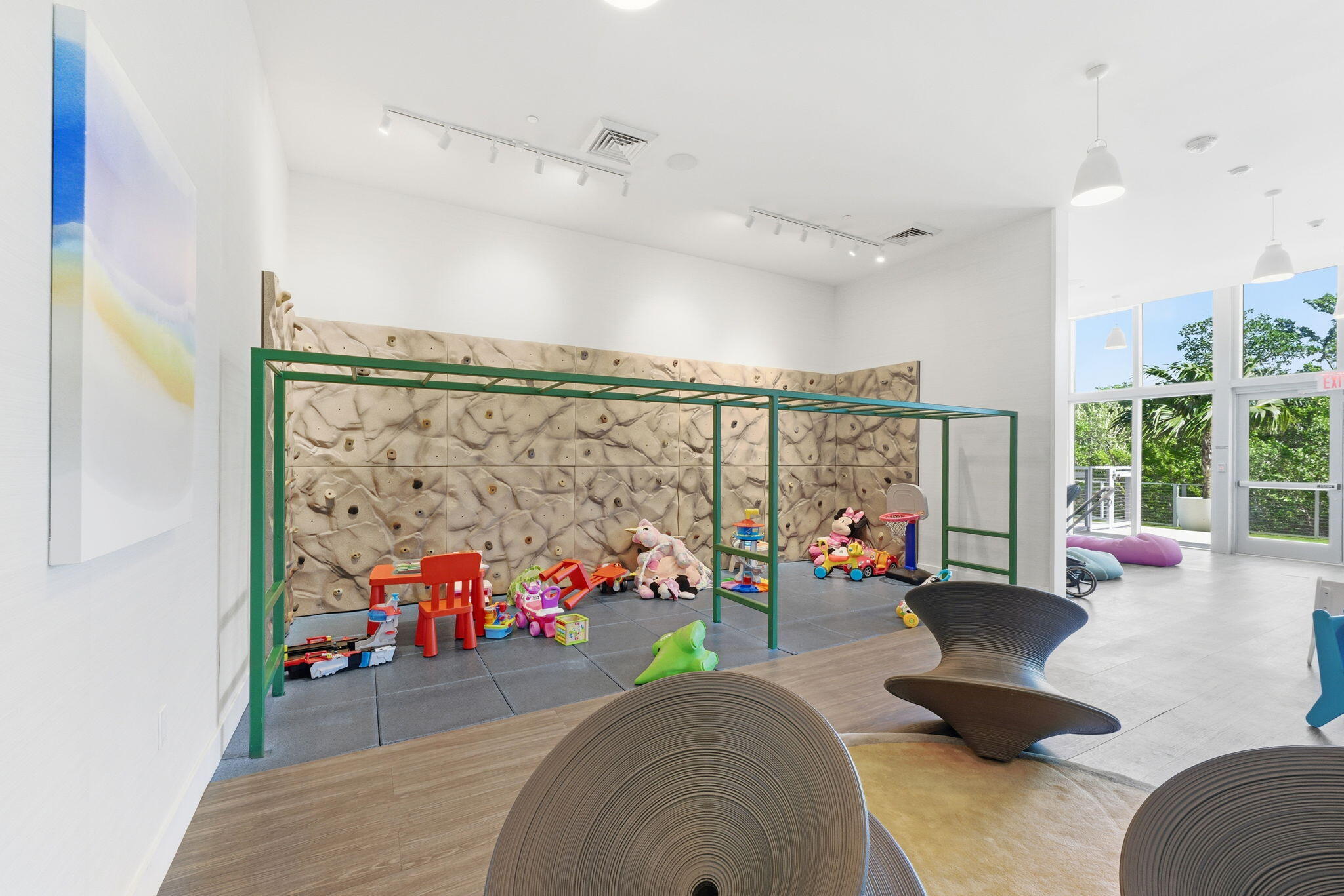 16385 Biscayne #2516 North Miami Beach, FL 33160