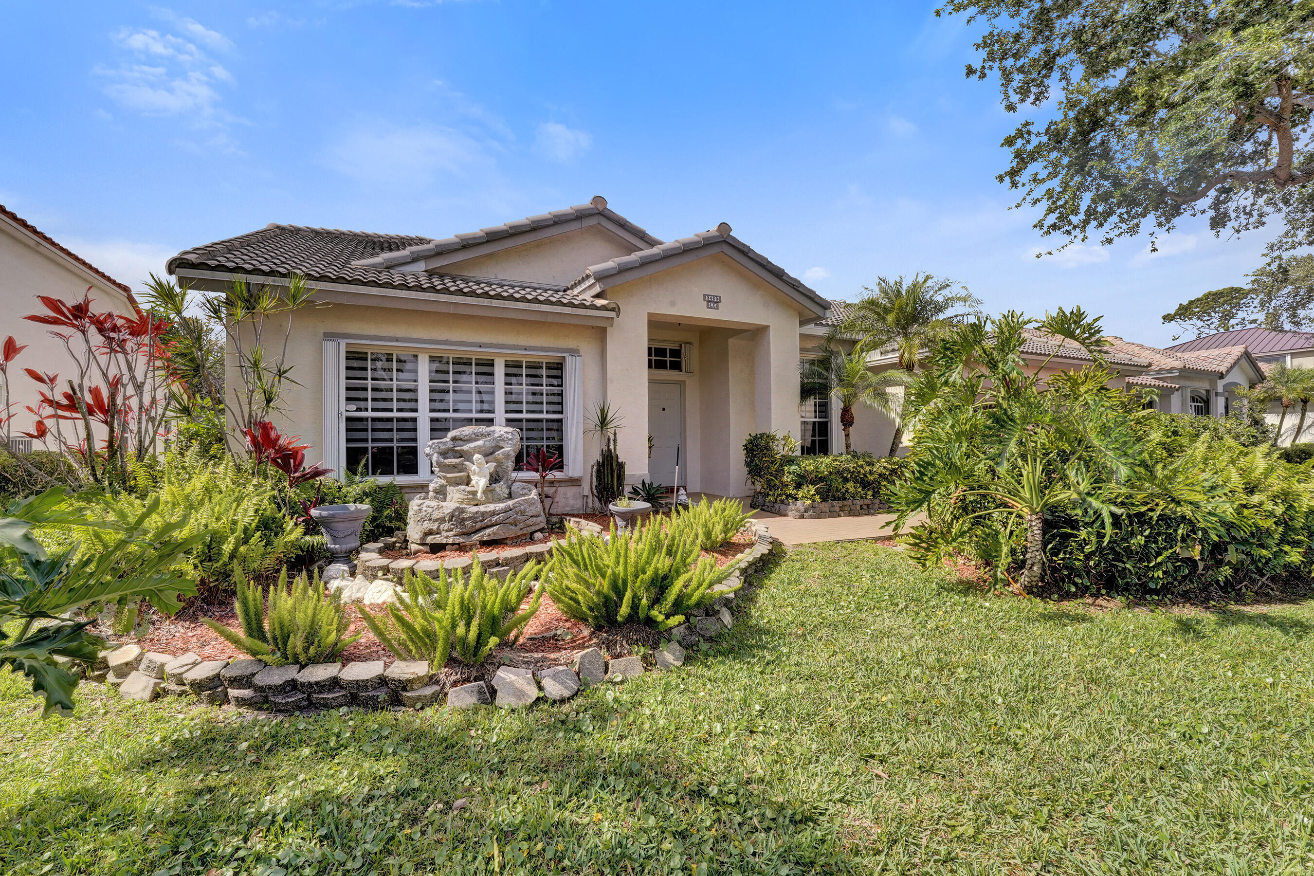 3460 Dunes Vis Pompano Beach, FL 33069