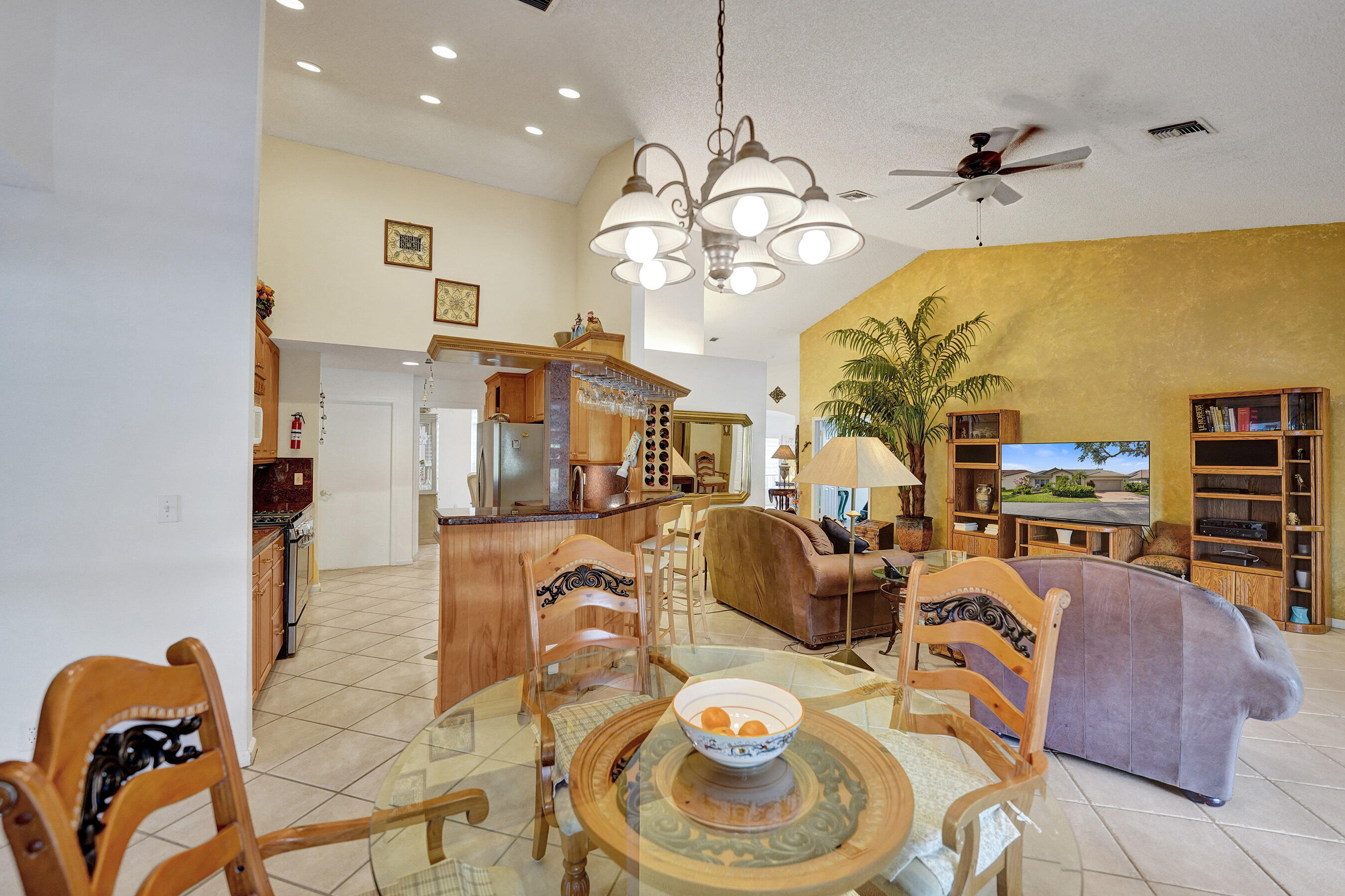 3460 Dunes Vis Pompano Beach, FL 33069