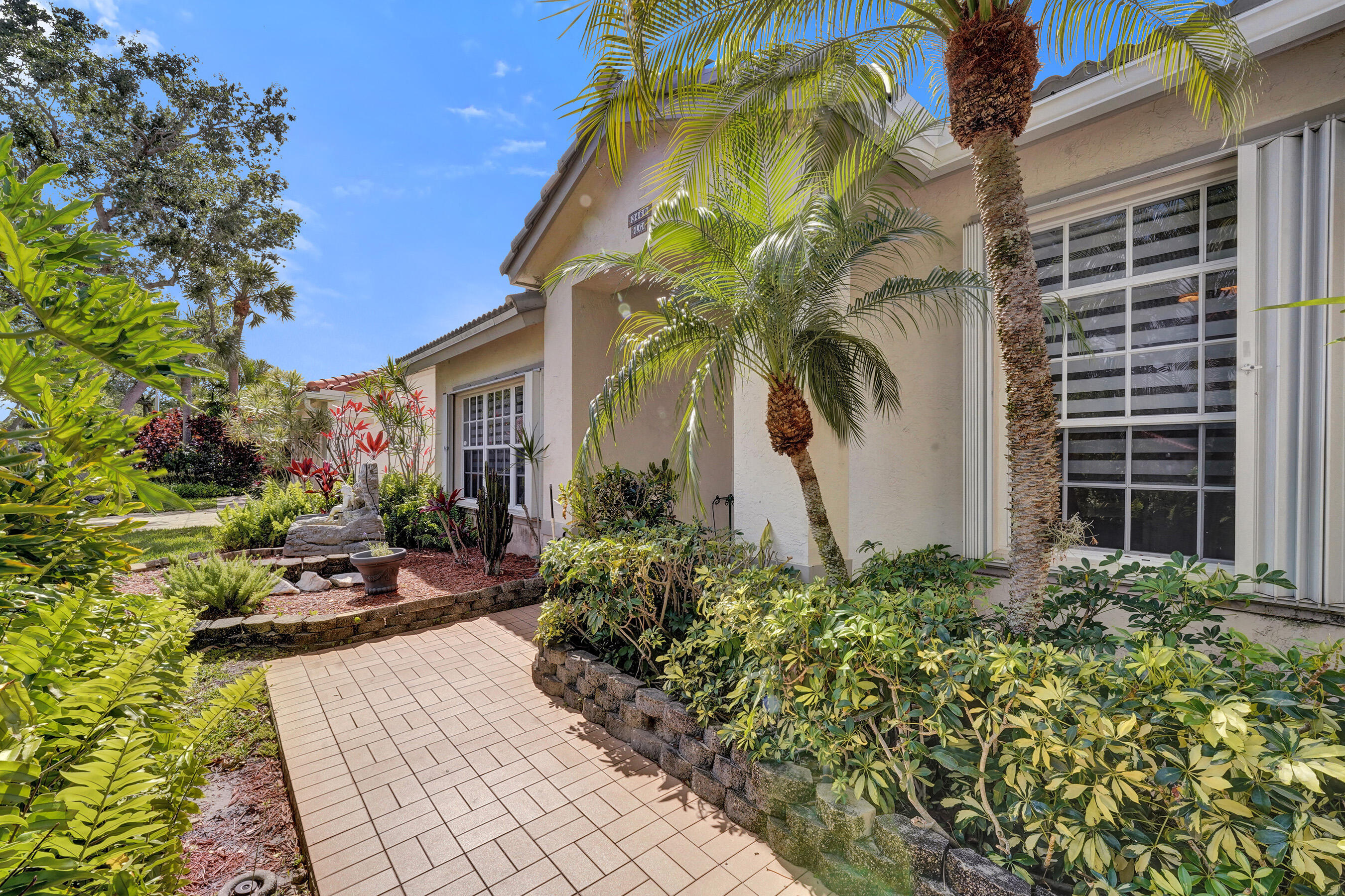 3460 Dunes Vis Pompano Beach, FL 33069