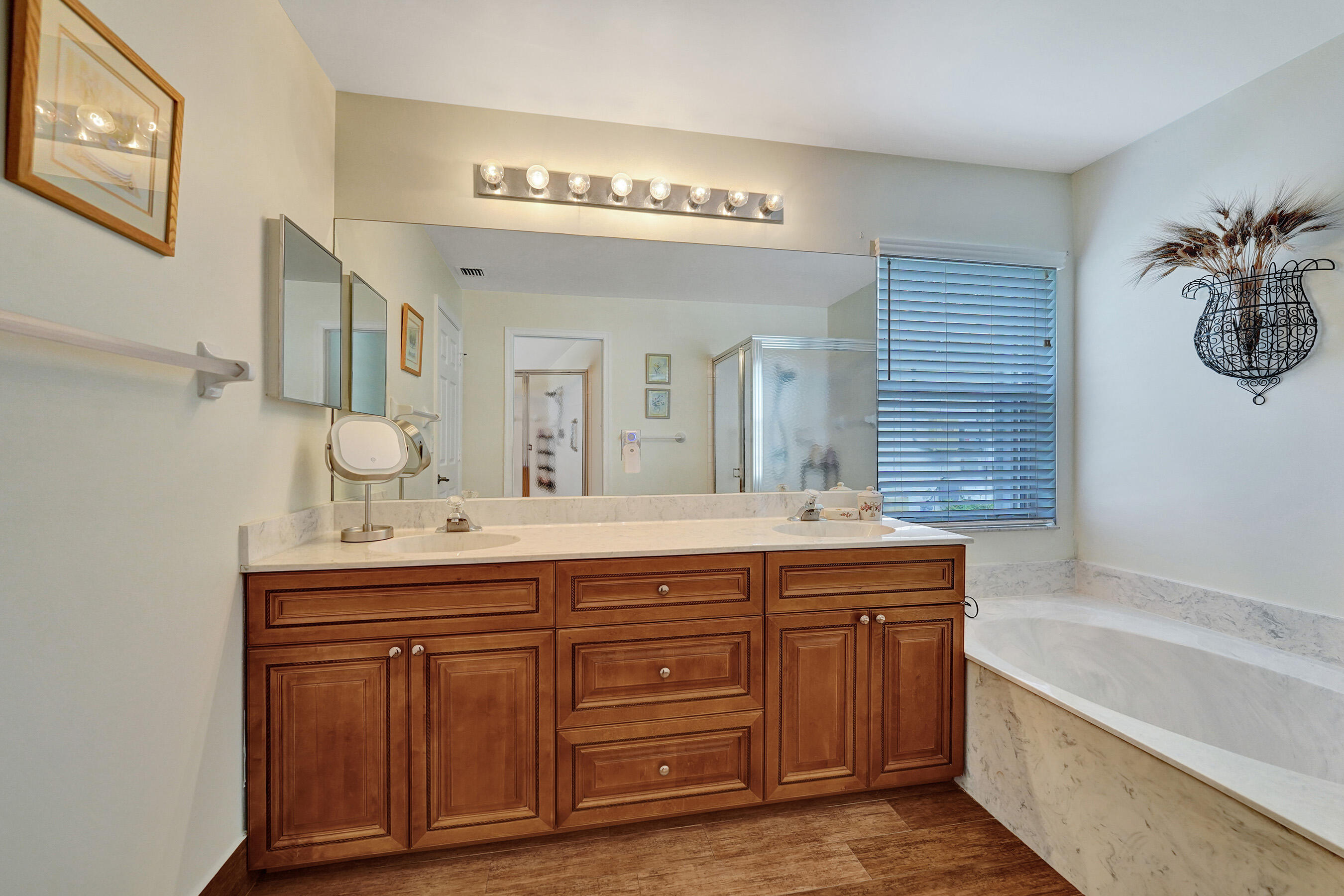 3460 Dunes Vis Pompano Beach, FL 33069