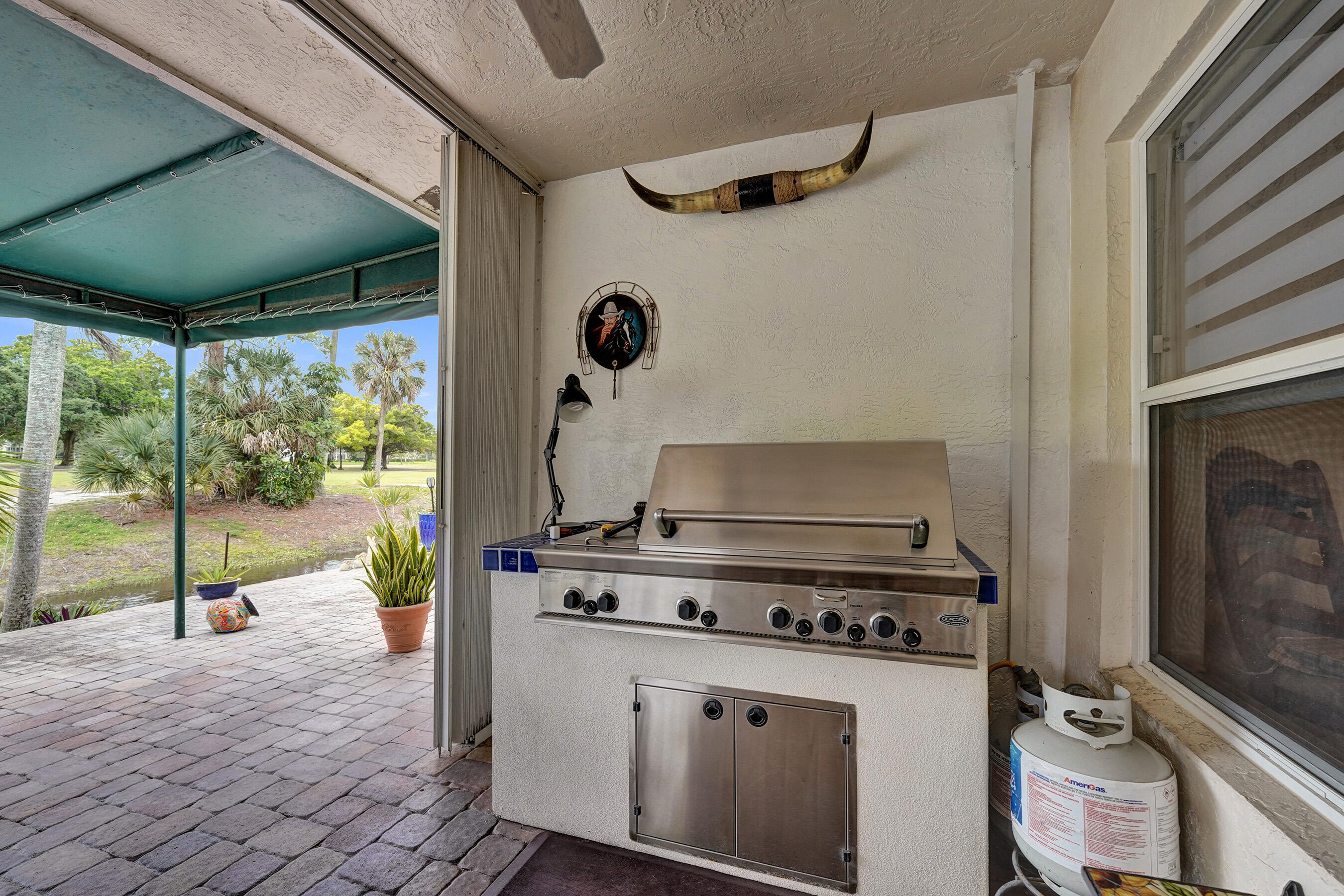 3460 Dunes Vis Pompano Beach, FL 33069