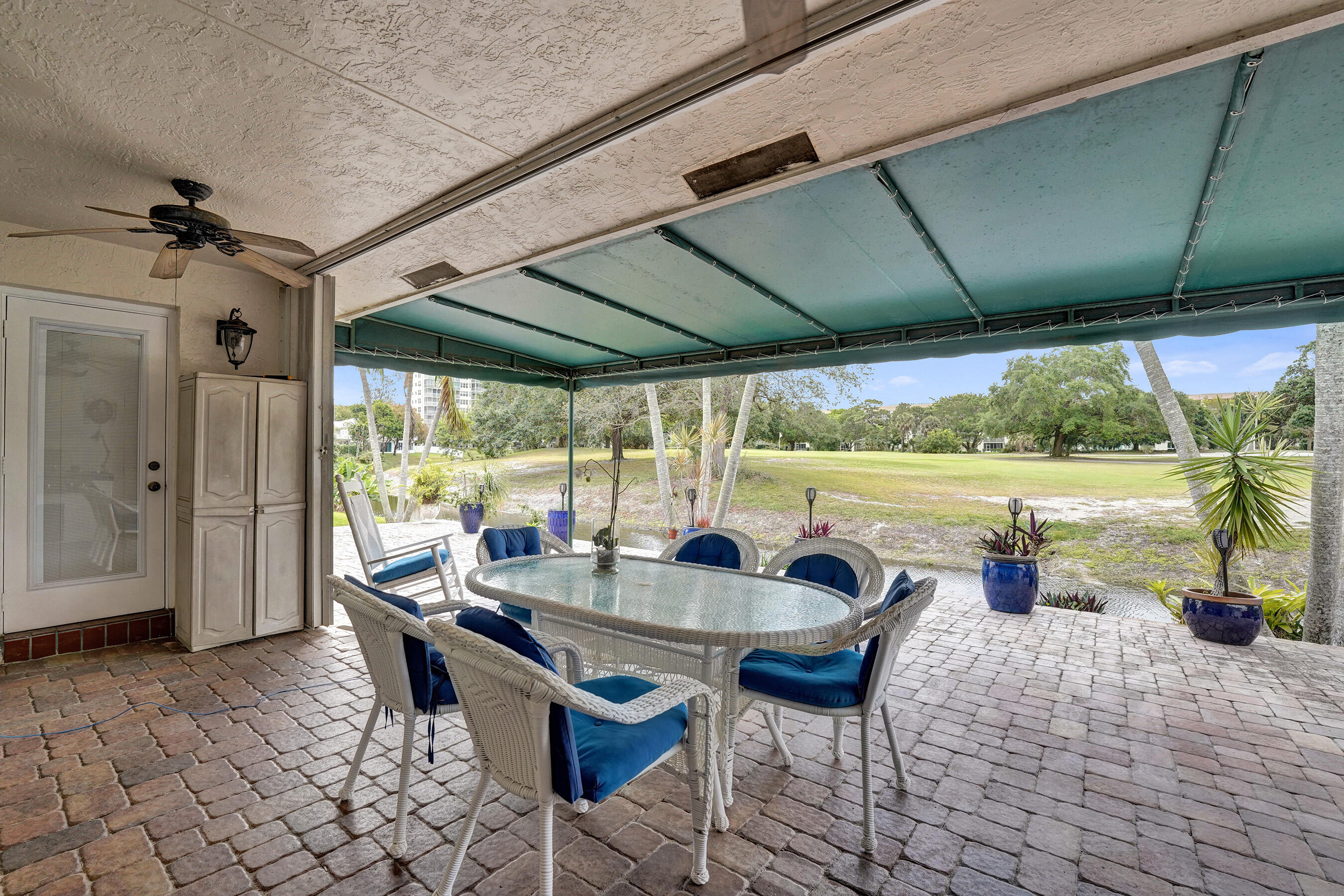 3460 Dunes Vis Pompano Beach, FL 33069