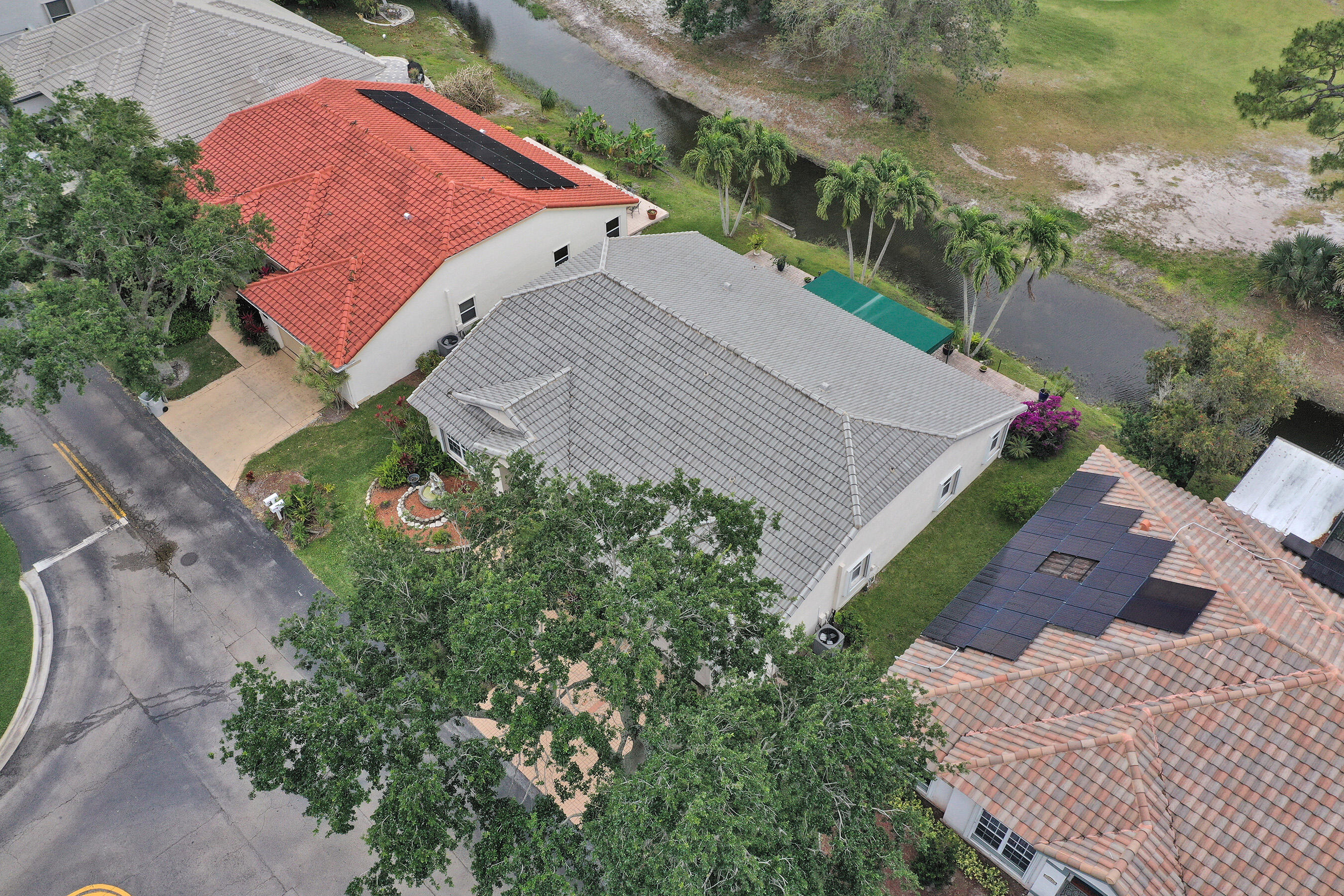 3460 Dunes Vis Pompano Beach, FL 33069