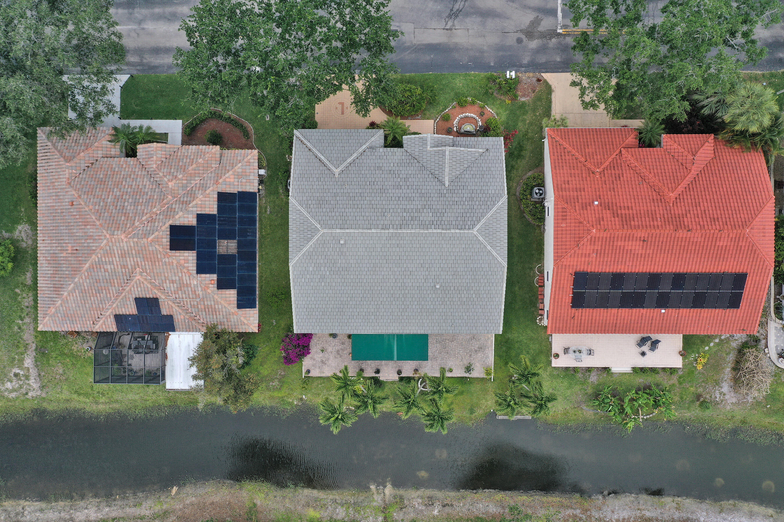 3460 Dunes Vis Pompano Beach, FL 33069