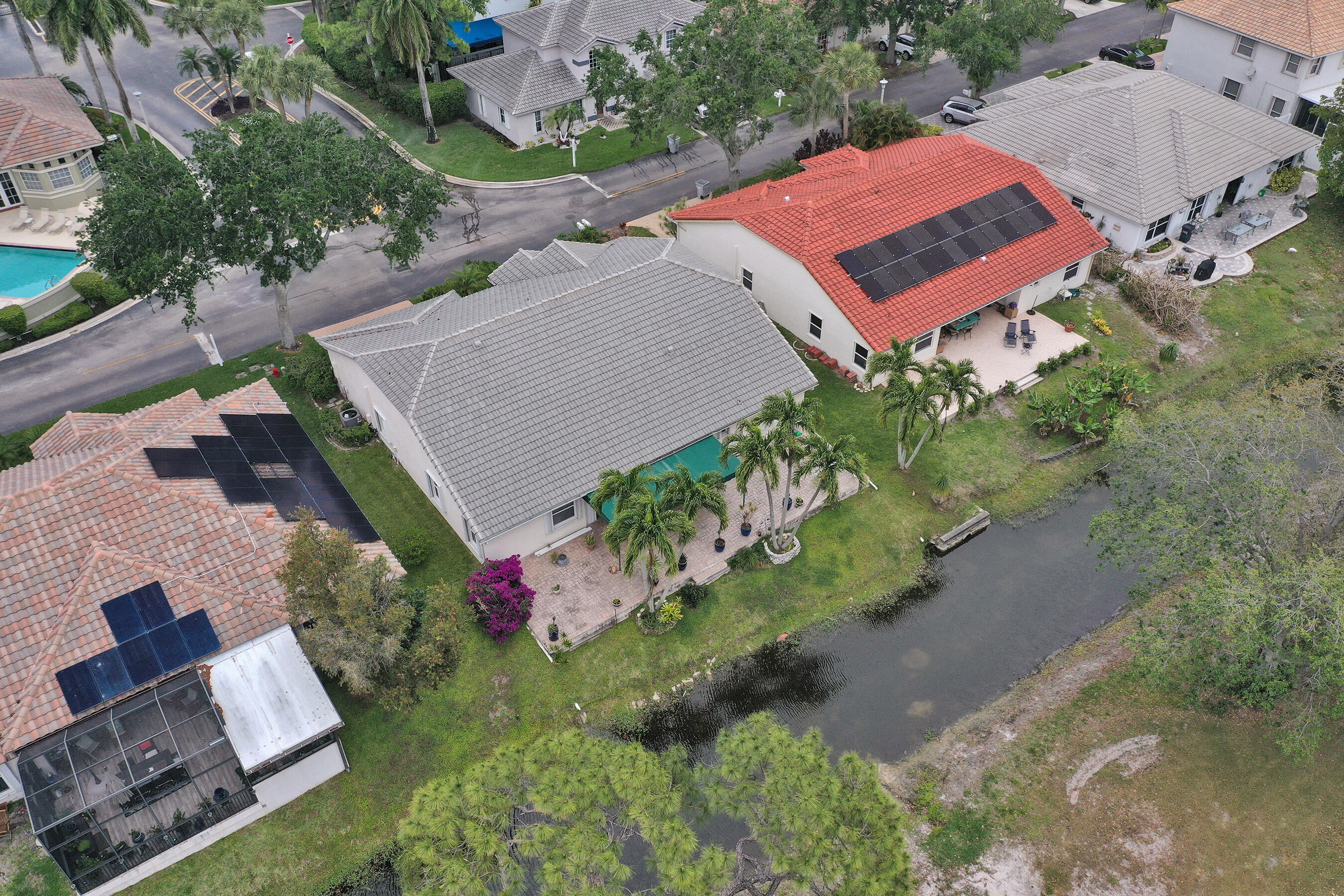 3460 Dunes Vis Pompano Beach, FL 33069