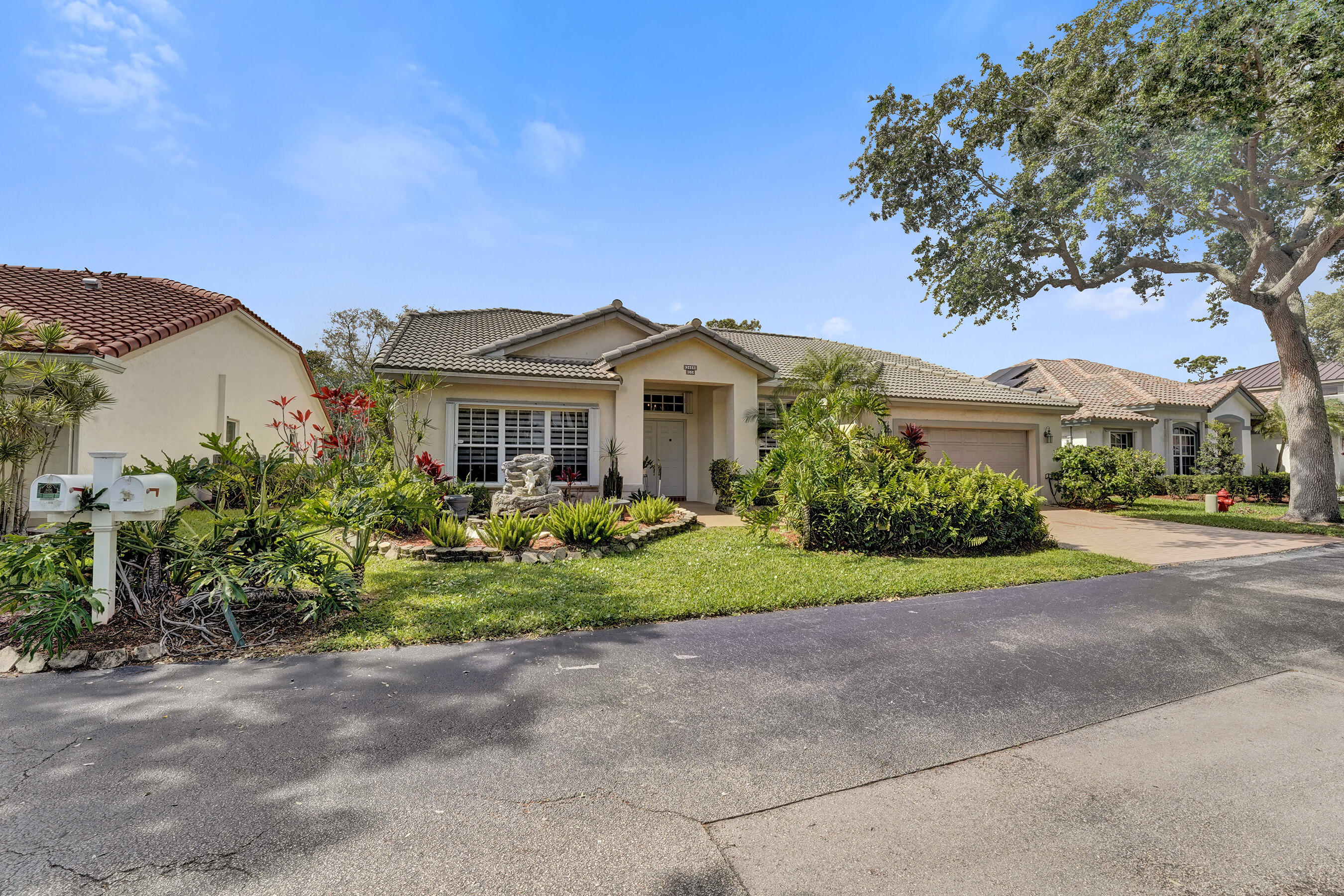 3460 Dunes Vis Pompano Beach, FL 33069